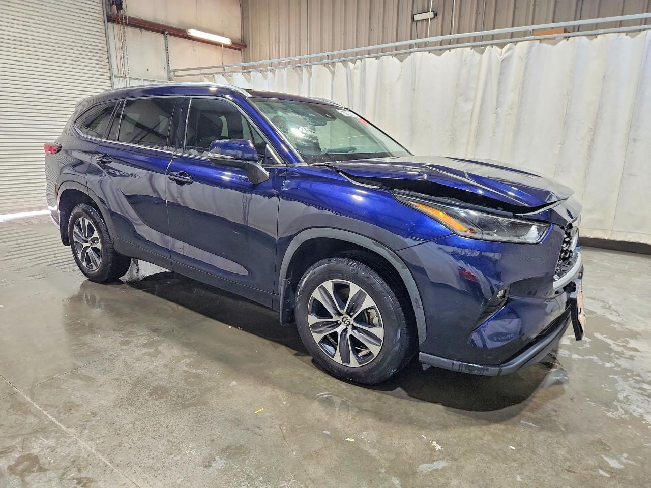 2021 Toyota Highlander Xle Blue vin: 5TDGZRBH0MS063615