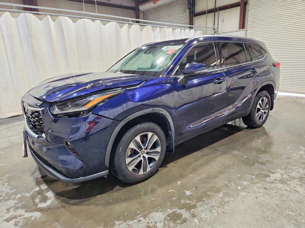 2021 Toyota Highlander Xle Blue vin: 5TDGZRBH0MS063615
