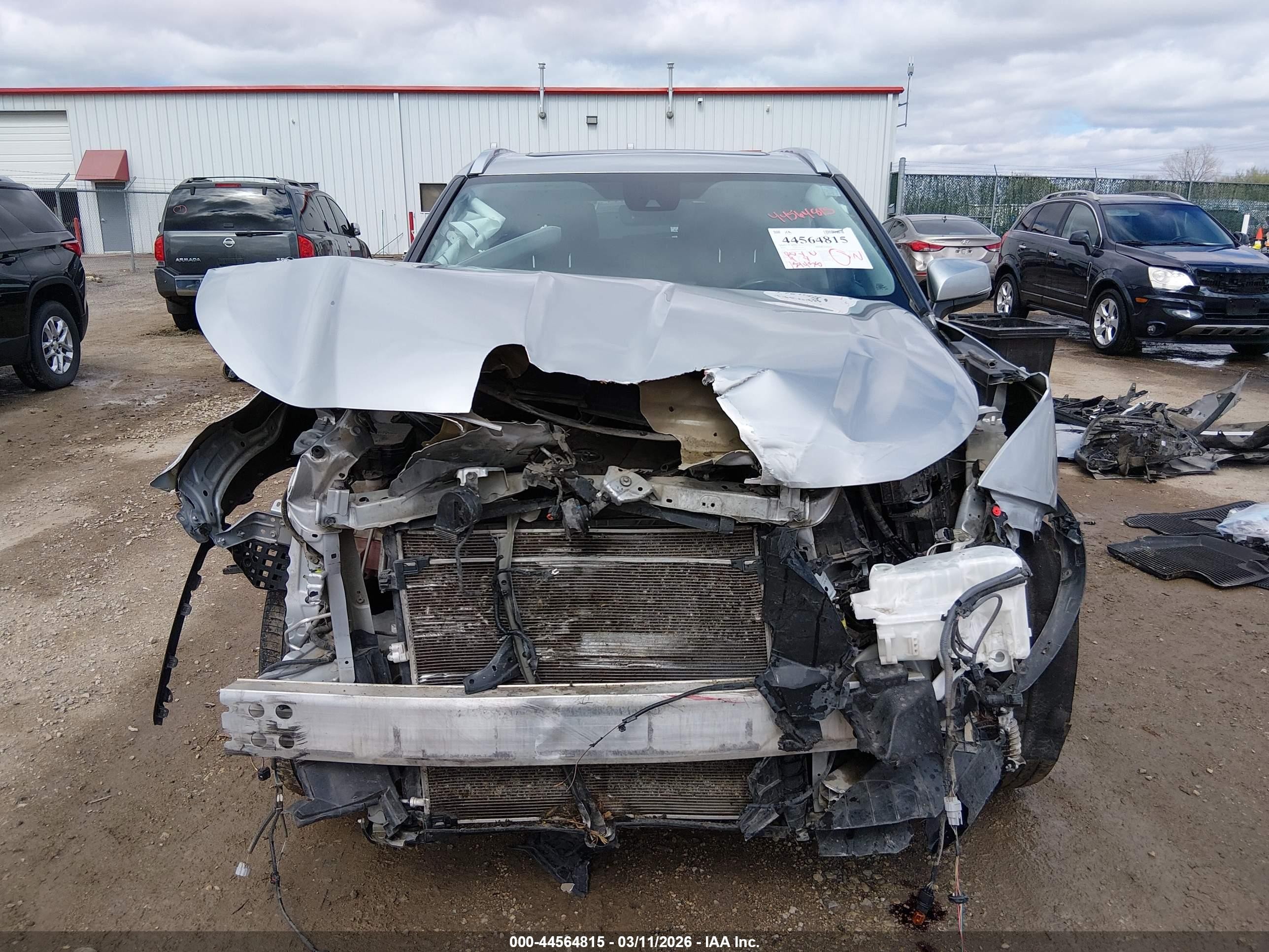 2021 Toyota Highlander Xle Silver vin: 5TDGZRBH2MS551769