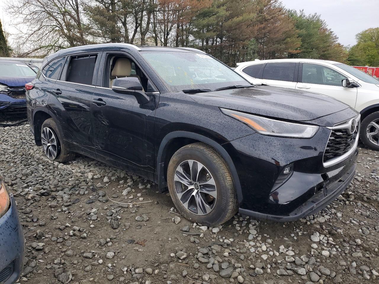 2021 Toyota Highlander Xle Black vin: 5TDGZRBH3MS557385