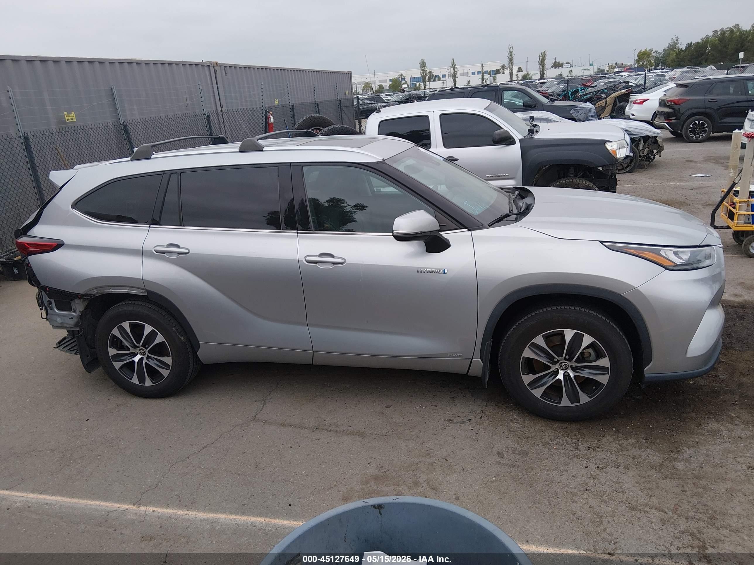 2020 Toyota Highlander Hybrid Xle Silver vin: 5TDHBRCH0LS513320