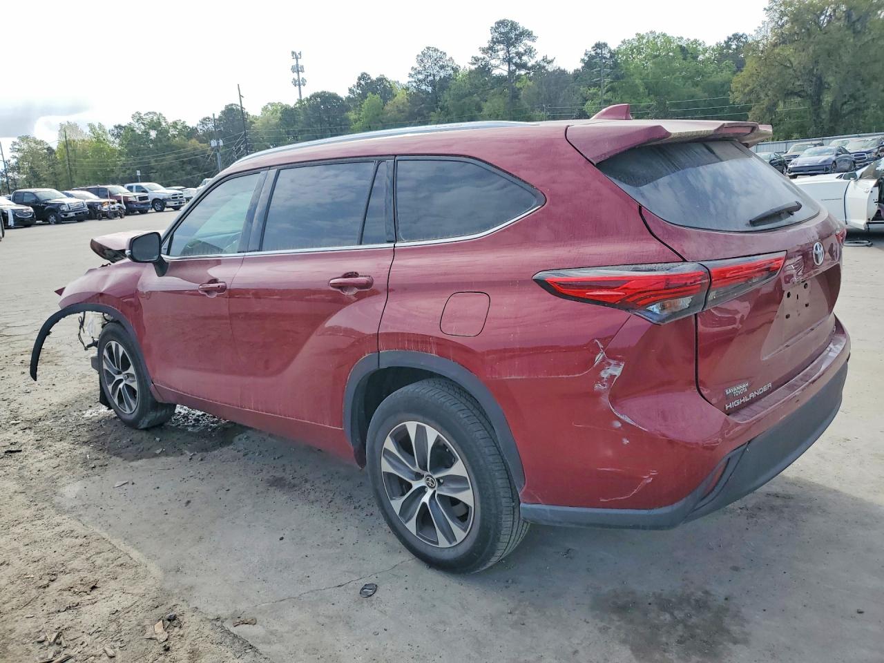 2021 Toyota Highlander Xle Red vin: 5TDHZRAH7MS078747