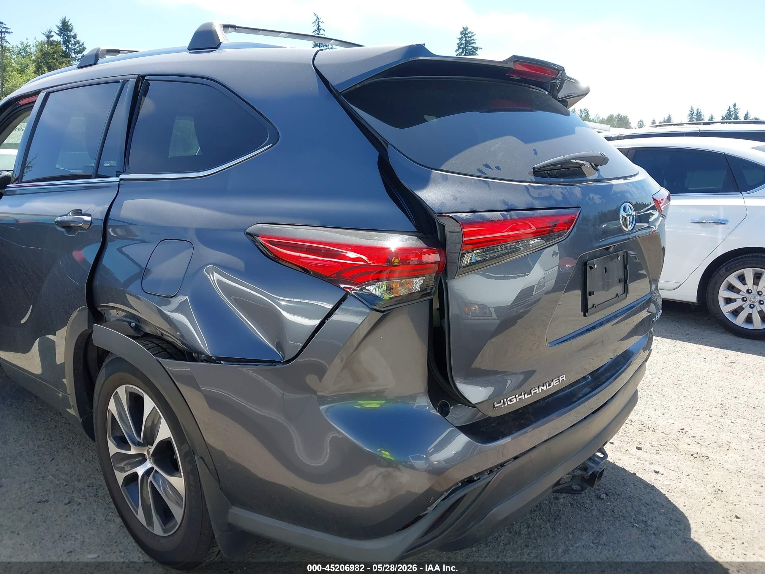 2020 Toyota Highlander Xle Gray vin: 5TDHZRBH0LS035753