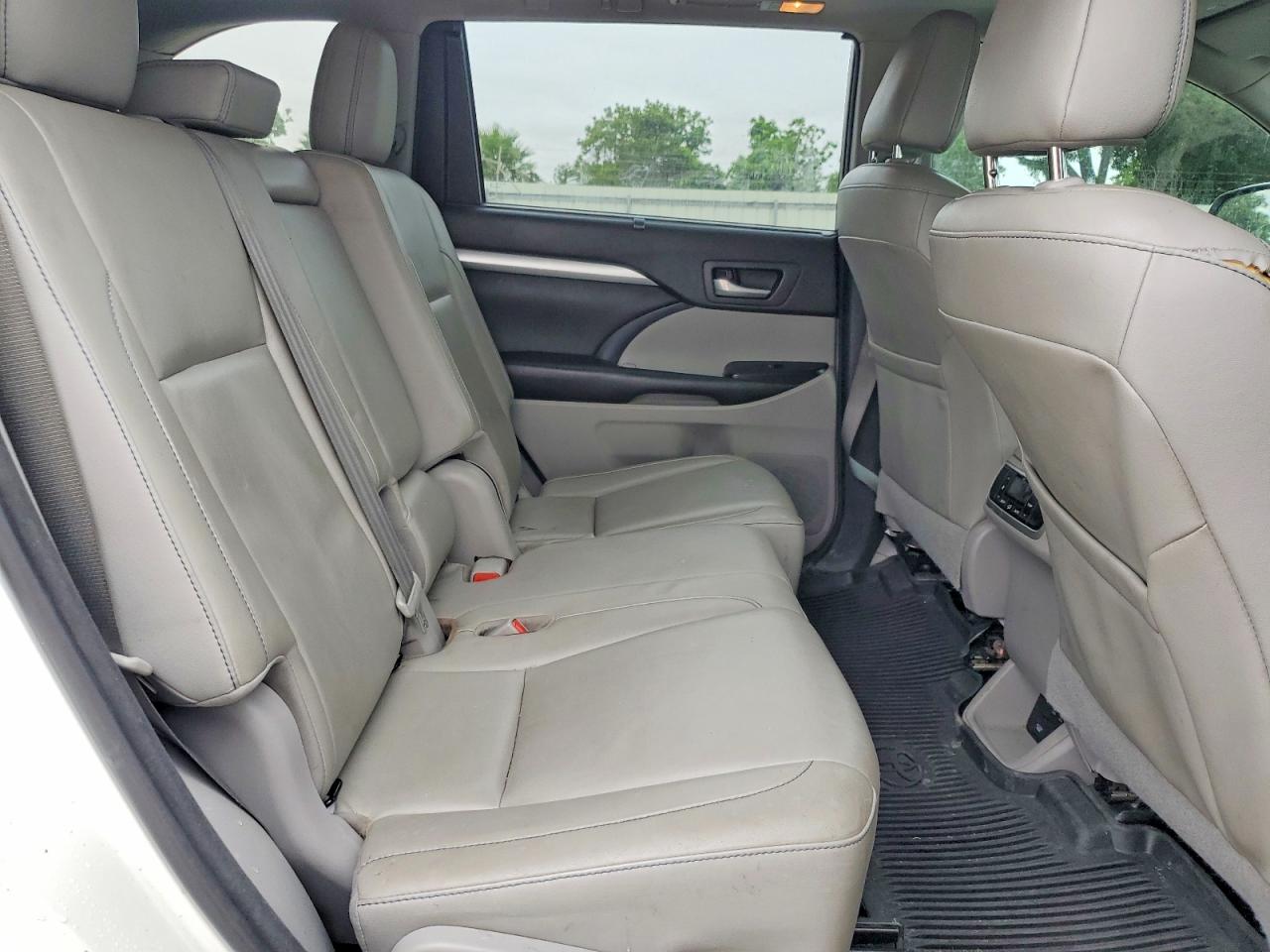 2018 Toyota Highlander Hybrid Xle White vin: 5TDJGRFH4JS051842