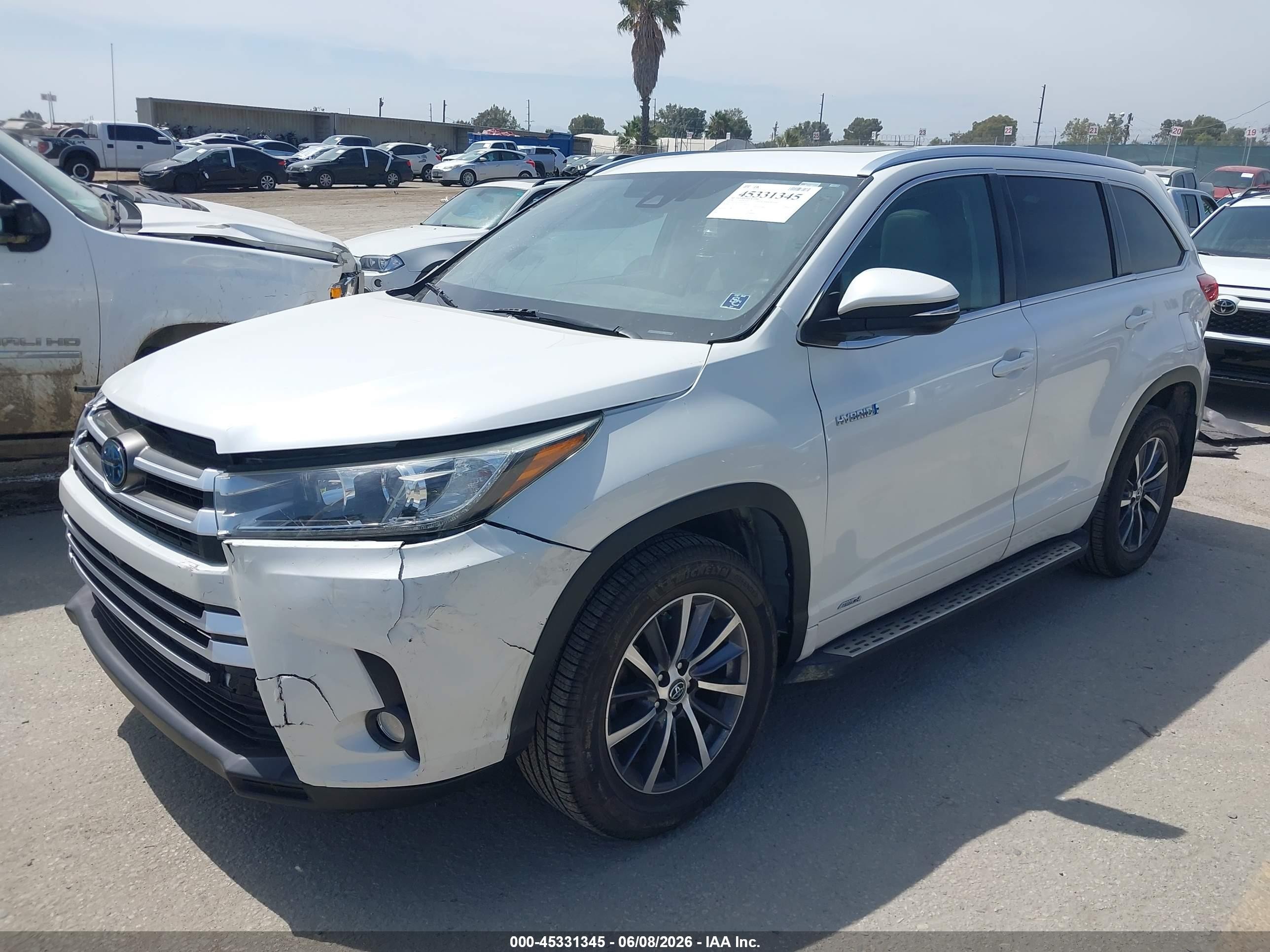 2018 Toyota Highlander Hybrid Xle Белый vin: 5TDJGRFH7JS042293