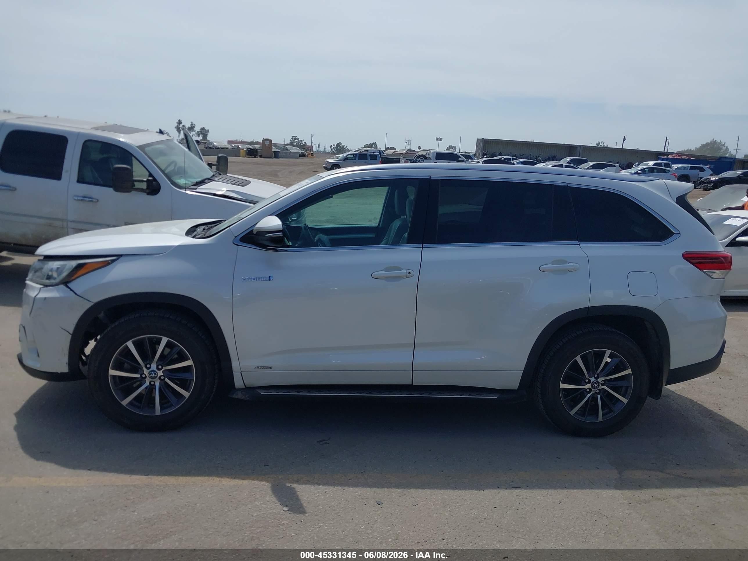 2018 Toyota Highlander Hybrid Xle Белый vin: 5TDJGRFH7JS042293