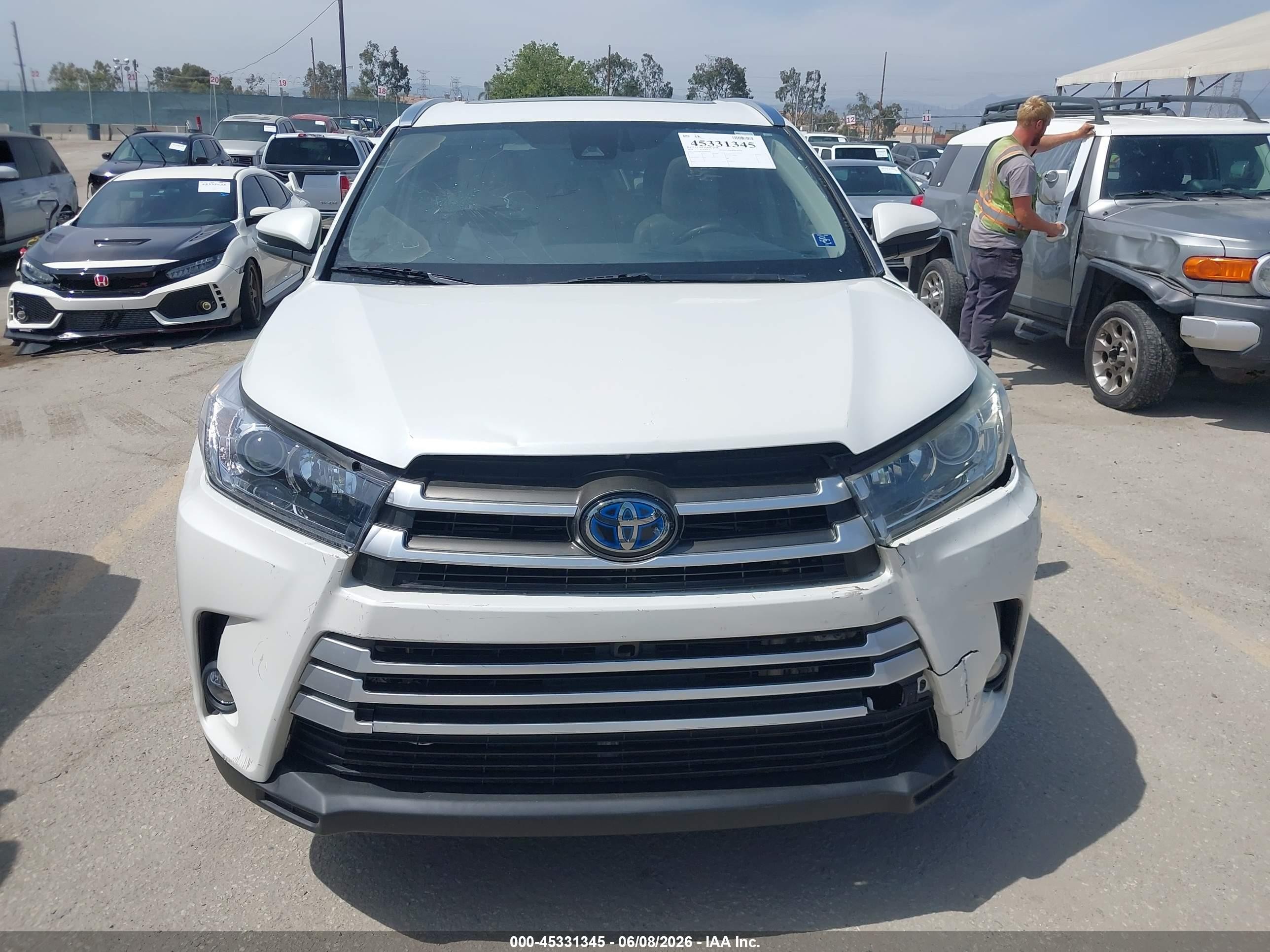 2018 Toyota Highlander Hybrid Xle Белый vin: 5TDJGRFH7JS042293