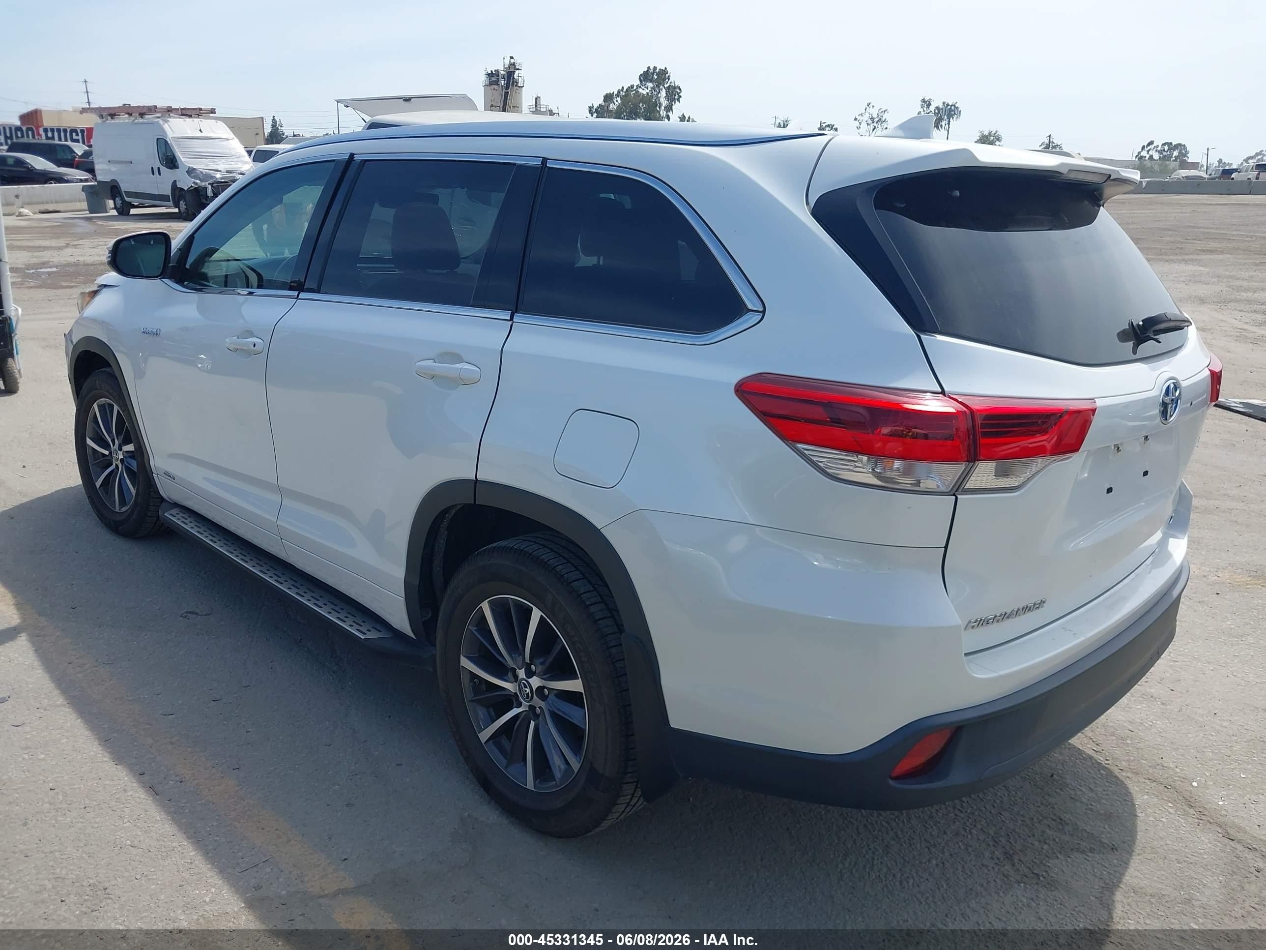 2018 Toyota Highlander Hybrid Xle Белый vin: 5TDJGRFH7JS042293