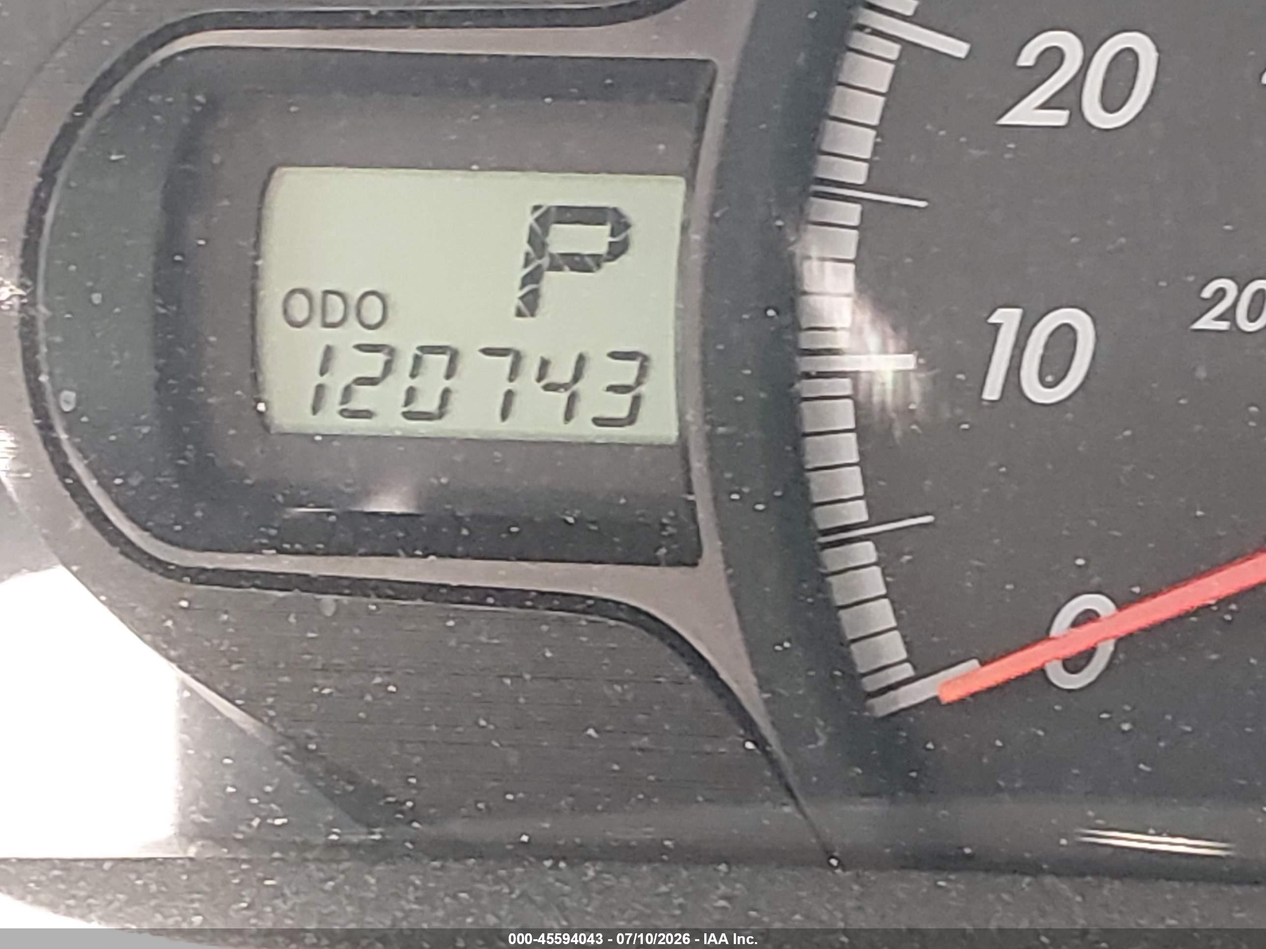 2011 Toyota Sienna Le Silver vin: 5TDJK3DC0BS012721