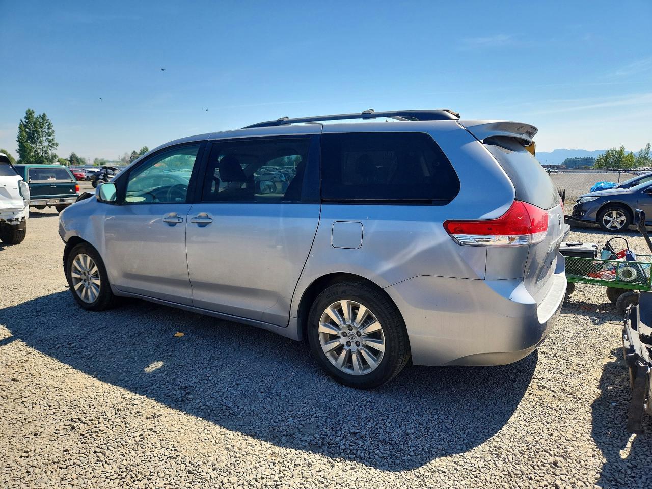2012 Toyota Sienna Le Silver vin: 5TDJK3DC0CS037460
