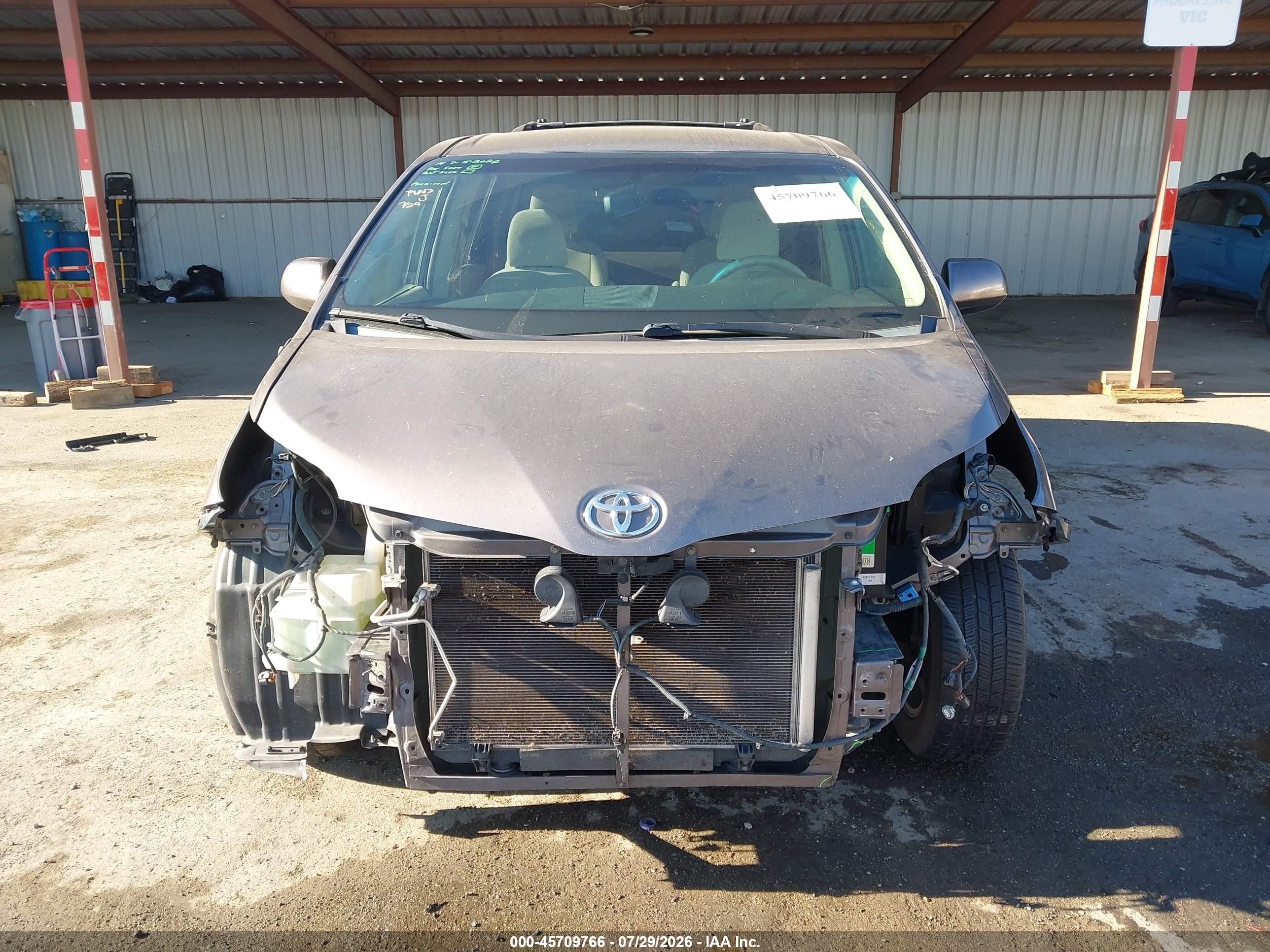 2014 Toyota Sienna Le 7 Passenger Gray vin: 5TDJK3DC1ES080000