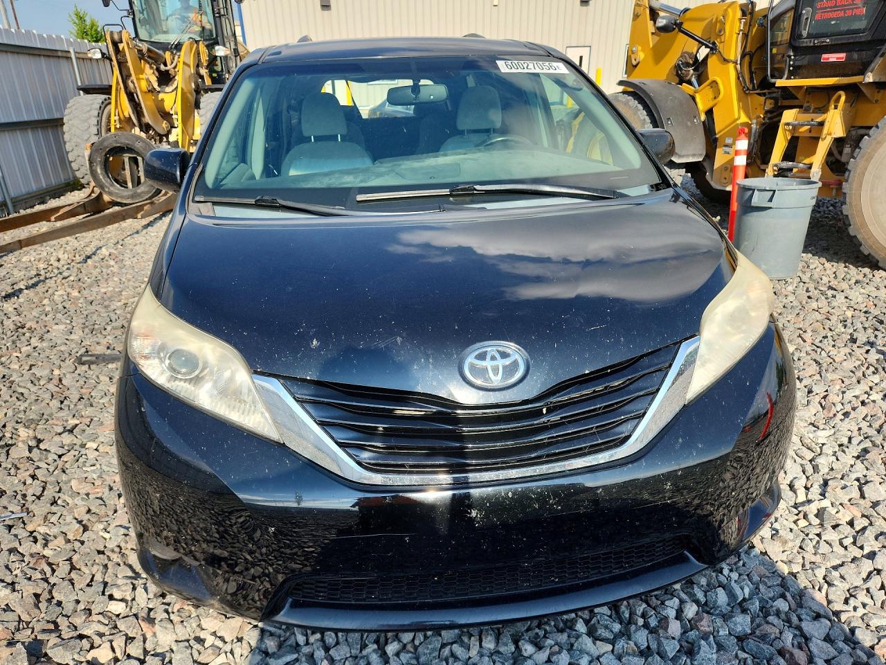 2015 Toyota Sienna Le Черный vin: 5TDJK3DC1FS097073