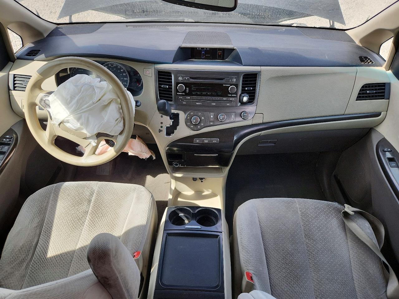 2011 Toyota Sienna Le Черный vin: 5TDJK3DC2BS001123