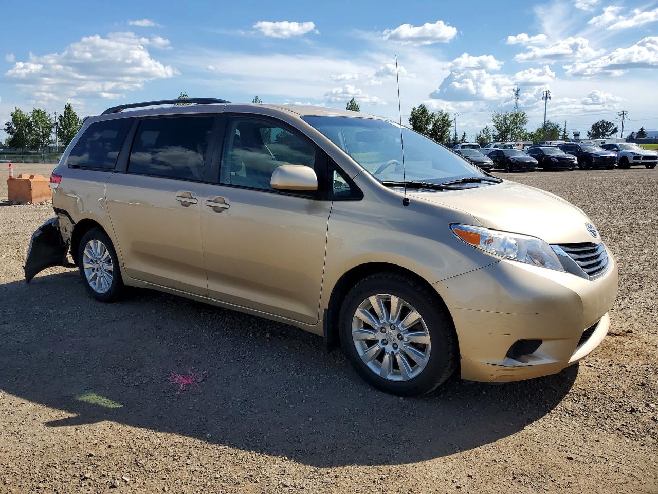 2011 Toyota Sienna Le Gold vin: 5TDJK3DC2BS009593