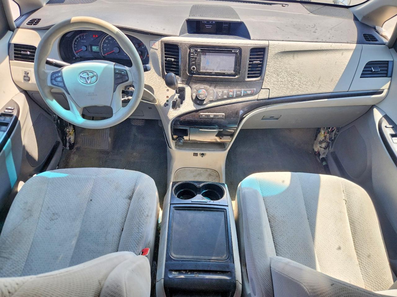 2013 Toyota Sienna Le Silver vin: 5TDJK3DC2DS051748