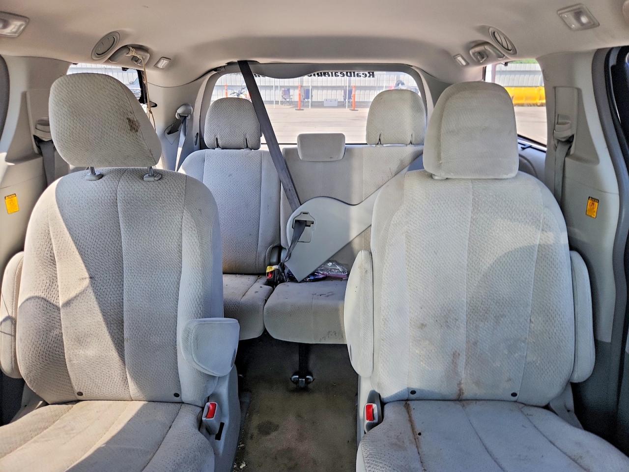 2013 Toyota Sienna Le Silver vin: 5TDJK3DC2DS051748