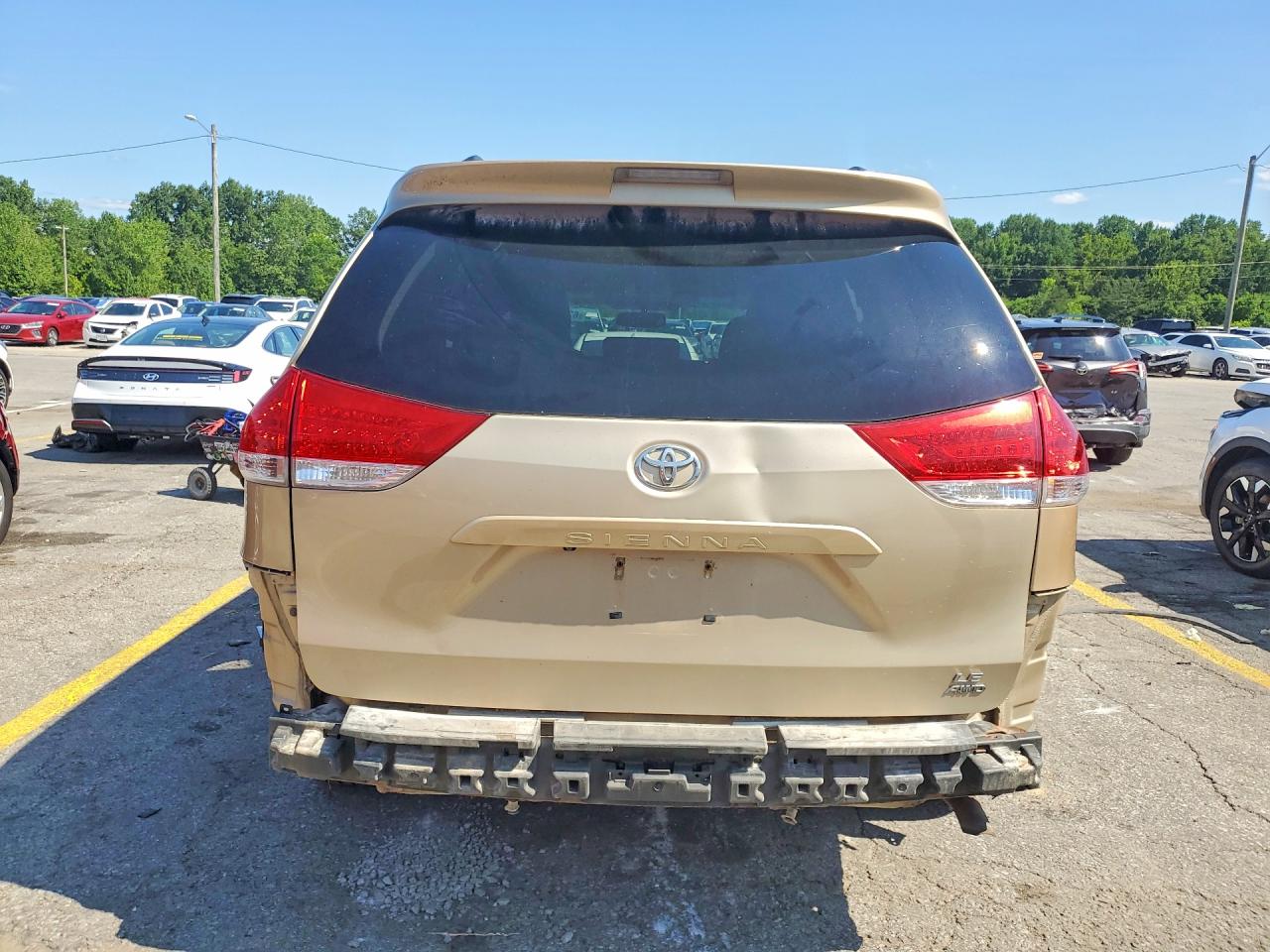 2013 Toyota Sienna Le Cream vin: 5TDJK3DC2DS063933