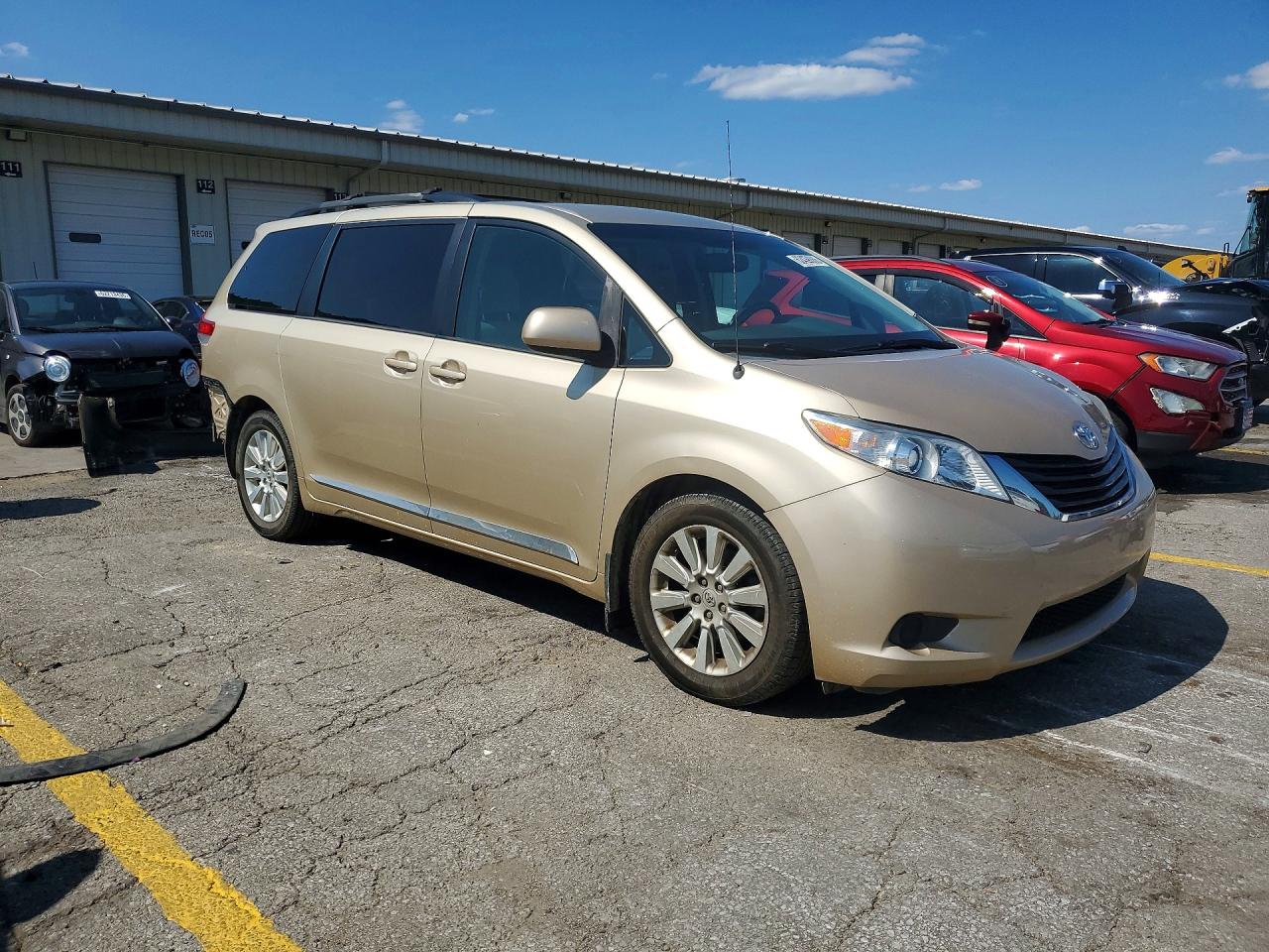 2013 Toyota Sienna Le Cream vin: 5TDJK3DC2DS063933
