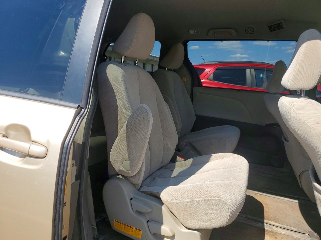 2013 Toyota Sienna Le Cream vin: 5TDJK3DC2DS063933