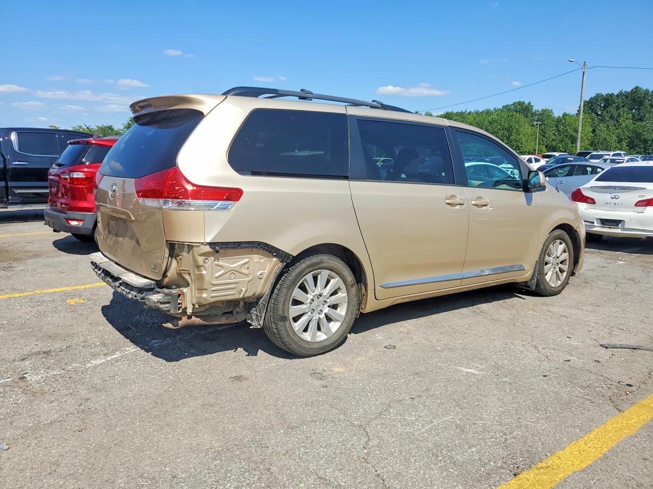 2013 Toyota Sienna Le Cream vin: 5TDJK3DC2DS063933