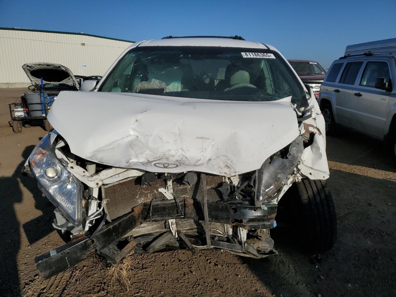 2013 Toyota Sienna Le White vin: 5TDJK3DC3DS057493