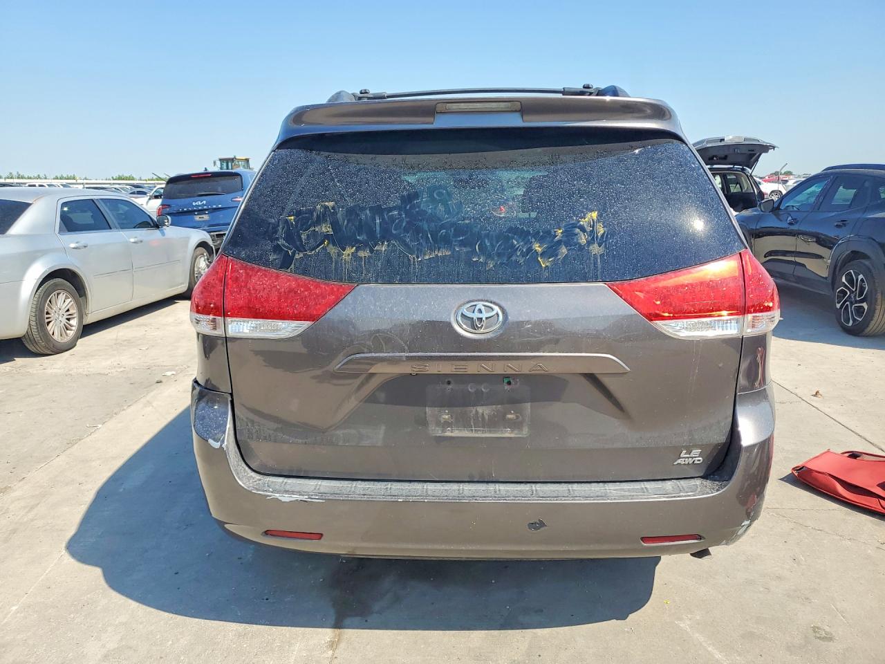 2013 Toyota Sienna Le Серый vin: 5TDJK3DC3DS062127