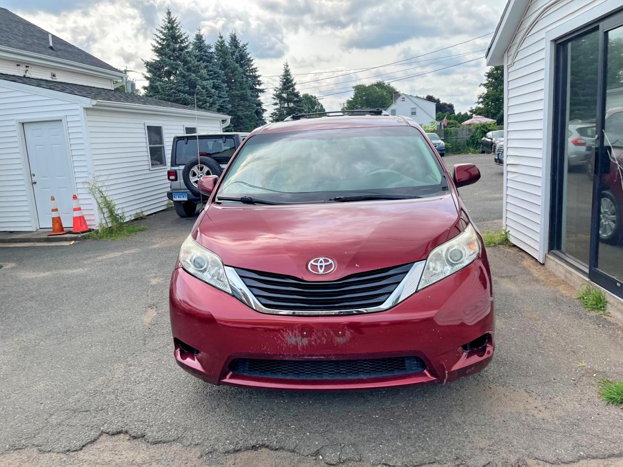2014 Toyota Sienna Le Red vin: 5TDJK3DC3ES076630
