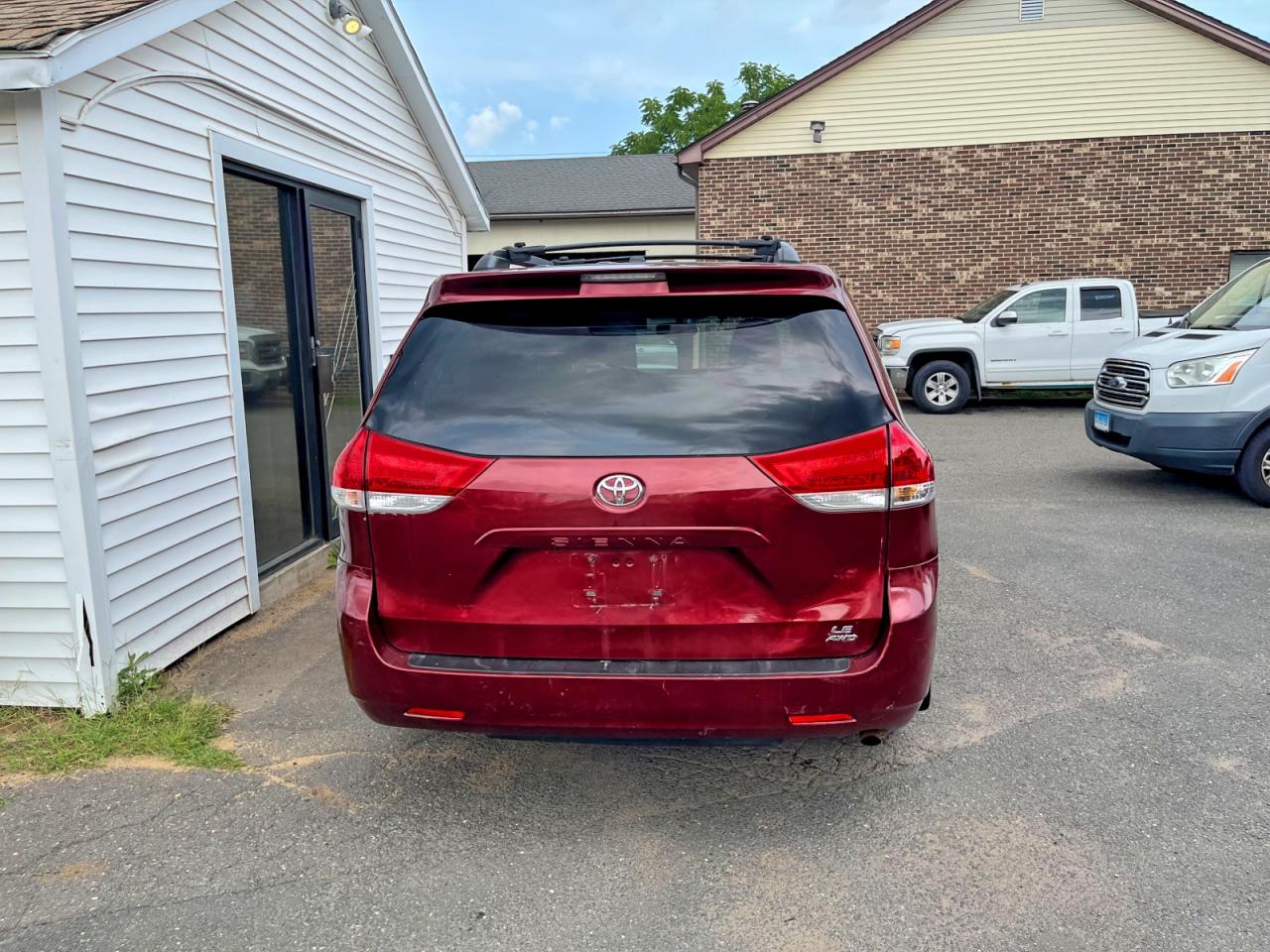 2014 Toyota Sienna Le Red vin: 5TDJK3DC3ES076630