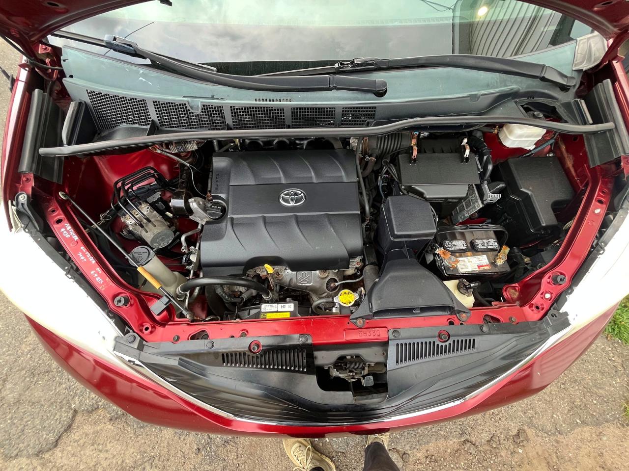 2014 Toyota Sienna Le Red vin: 5TDJK3DC3ES076630