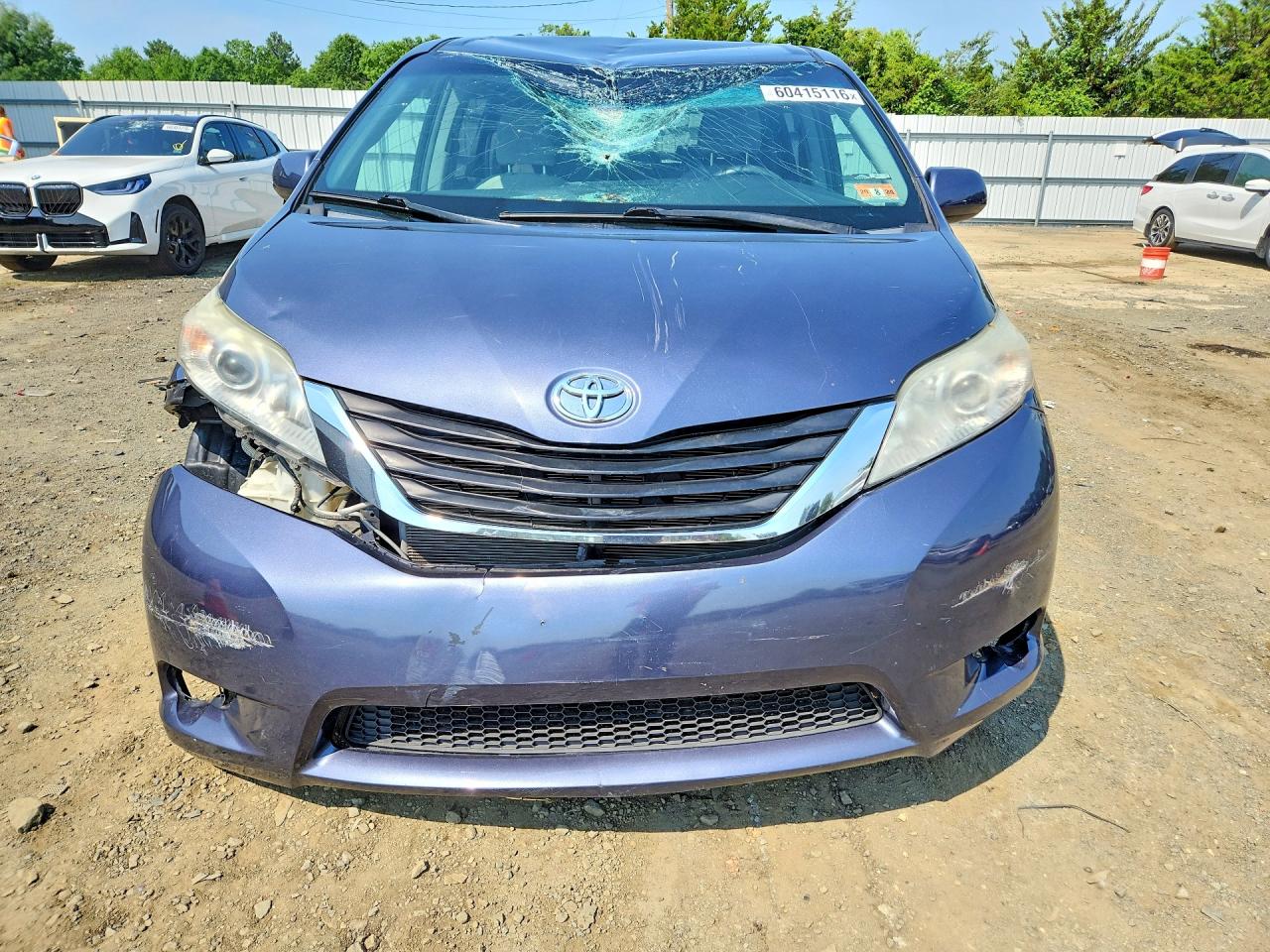 2015 Toyota Sienna Le Blue vin: 5TDJK3DC3FS123298