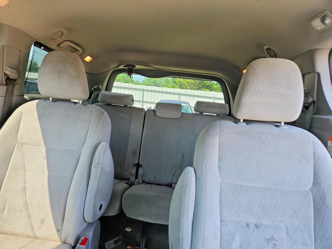 2015 Toyota Sienna Le Blue vin: 5TDJK3DC3FS123298