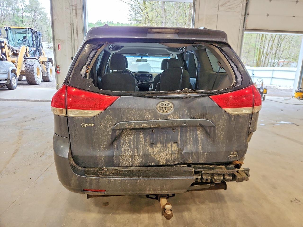 2014 Toyota Sienna Le Blue vin: 5TDJK3DC4ES090925