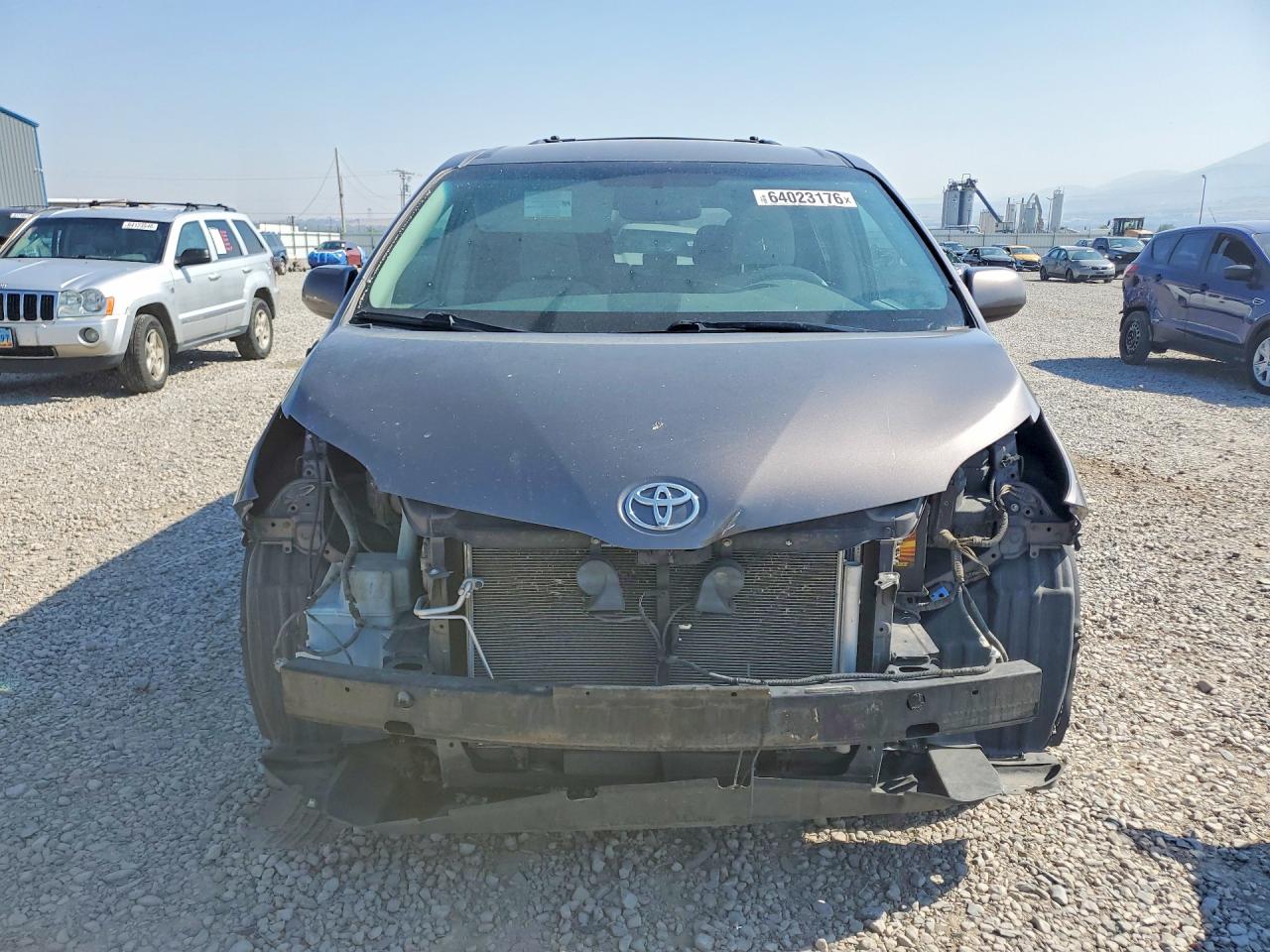 2013 Toyota Sienna Le Gray vin: 5TDJK3DC5DS061108