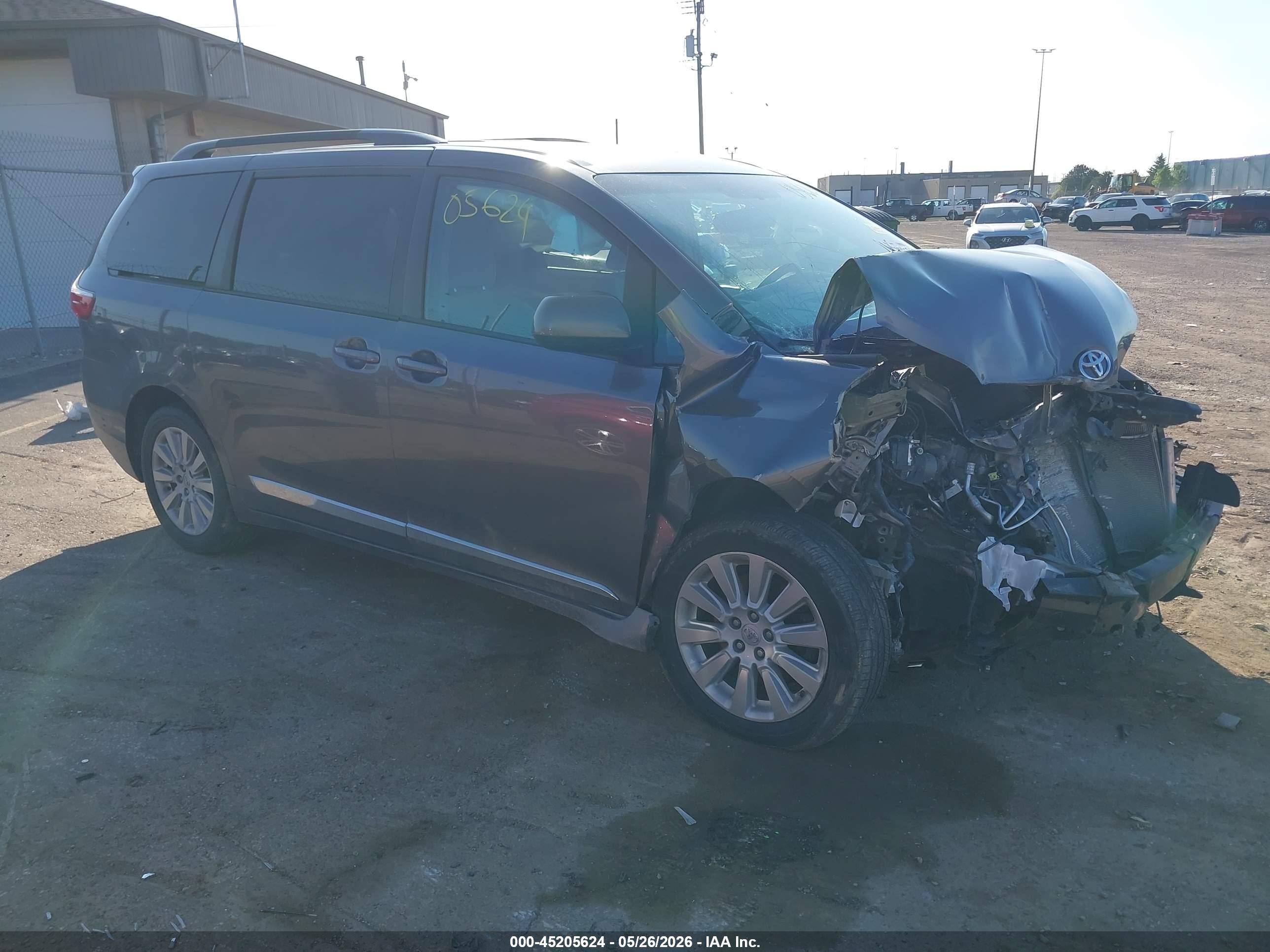 2015 Toyota Sienna Le 7 Passenger Серый vin: 5TDJK3DC5FS106437