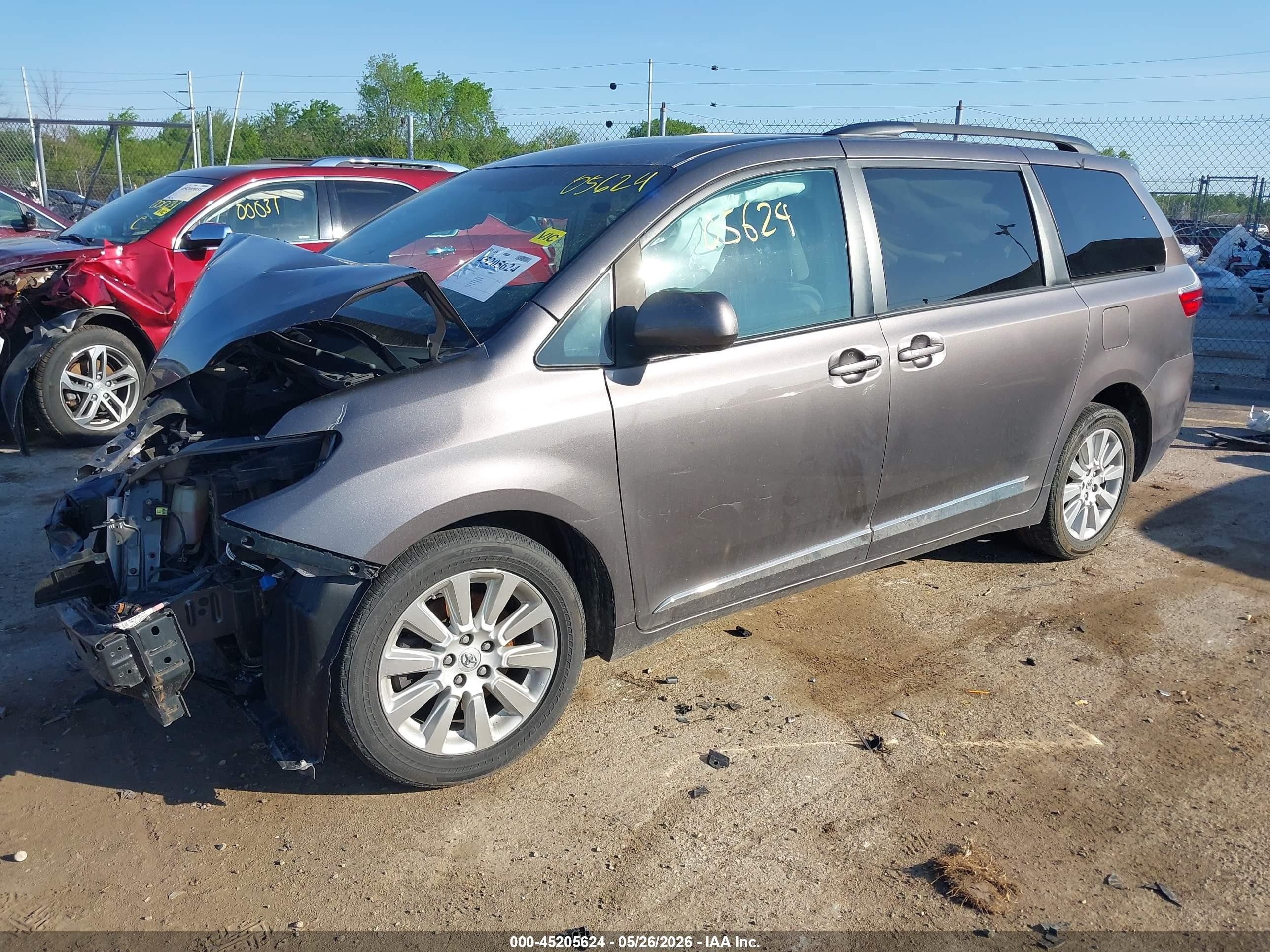 2015 Toyota Sienna Le 7 Passenger Серый vin: 5TDJK3DC5FS106437
