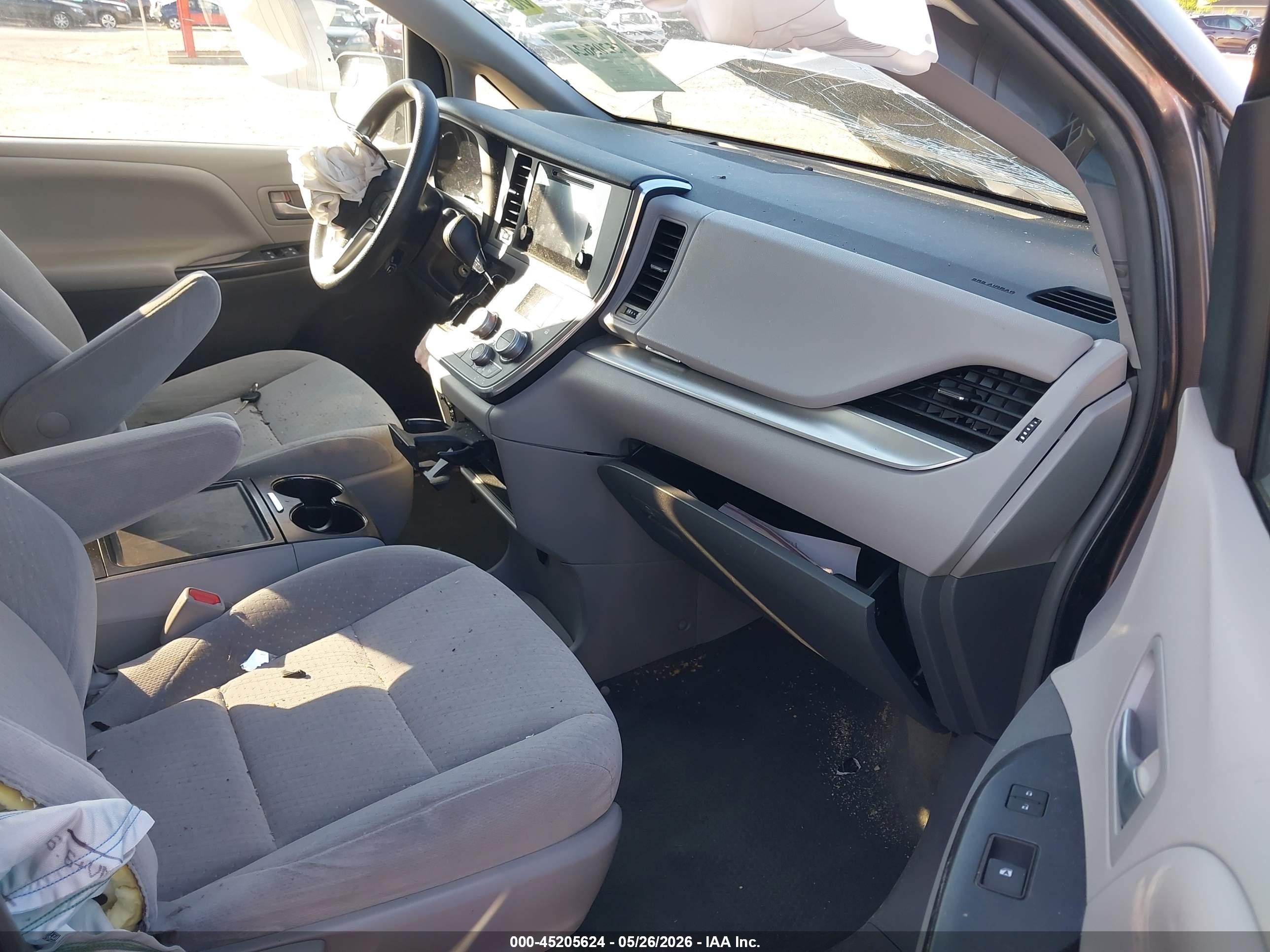 2015 Toyota Sienna Le 7 Passenger Серый vin: 5TDJK3DC5FS106437
