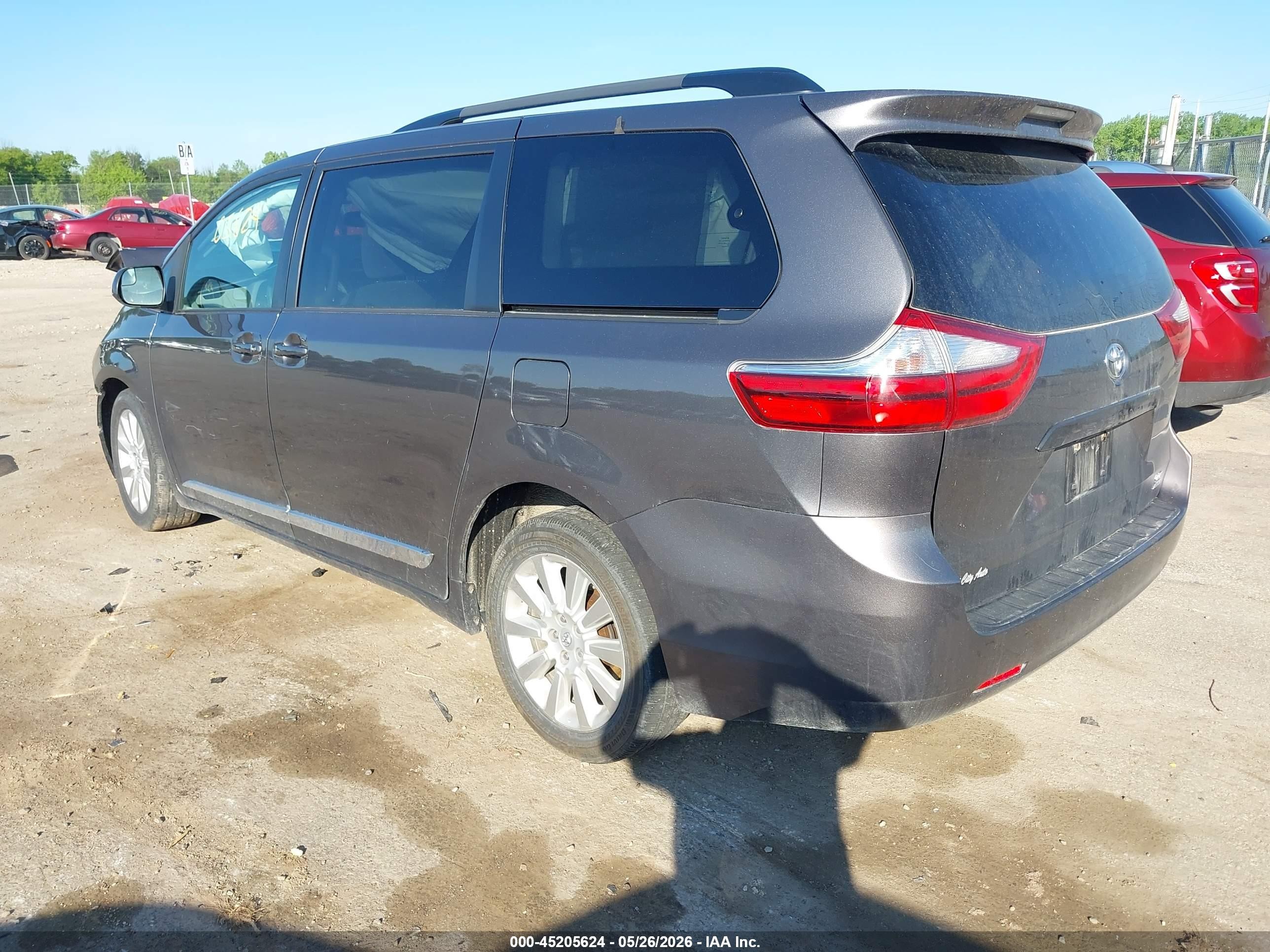 2015 Toyota Sienna Le 7 Passenger Серый vin: 5TDJK3DC5FS106437