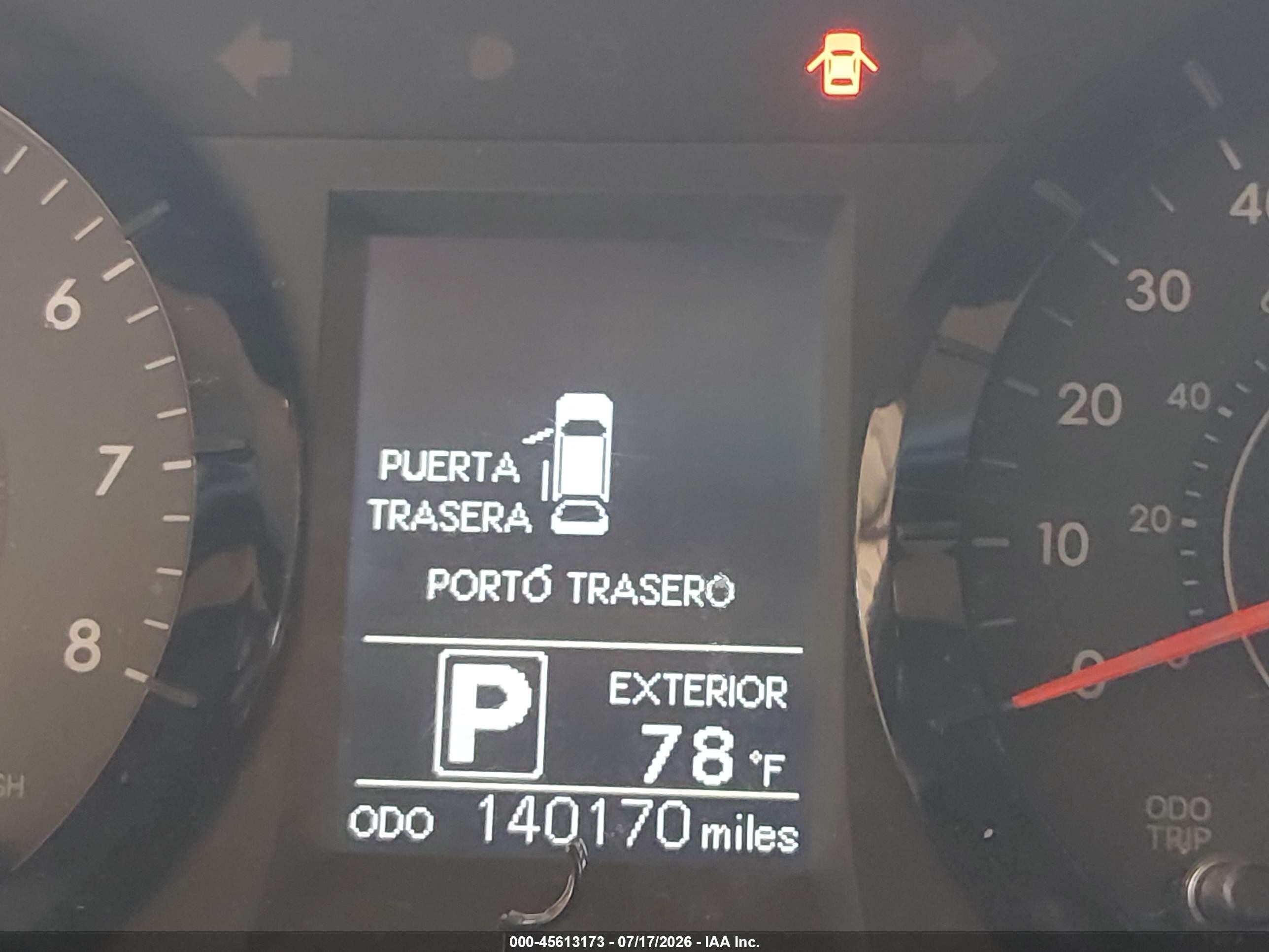 2015 Toyota Sienna Le 7 Passenger Silver vin: 5TDJK3DC5FS113615