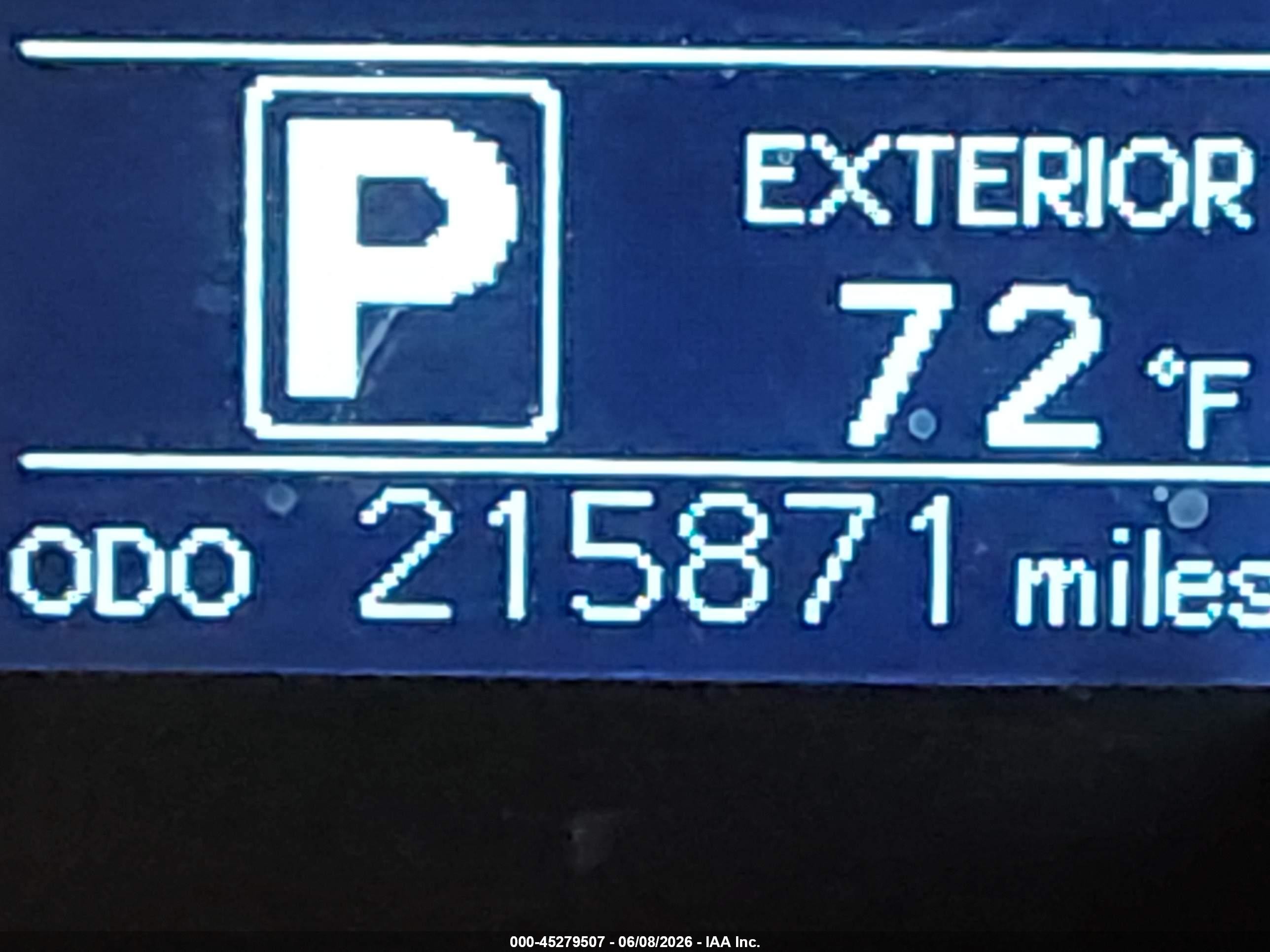 2015 Toyota Sienna Le 7 Passenger Silver vin: 5TDJK3DC5FS126736