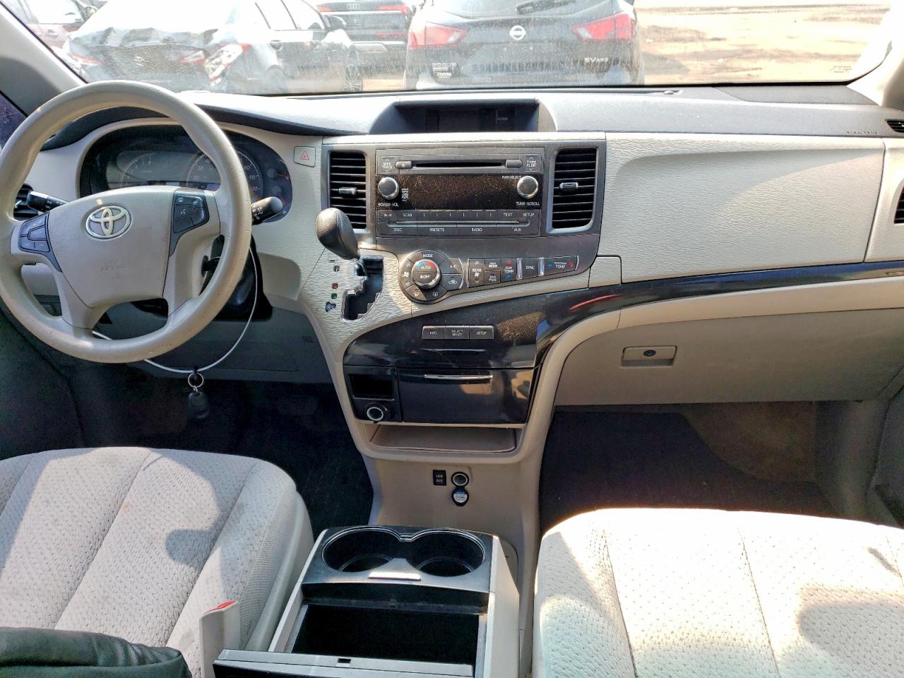 2014 Toyota Sienna Le Темно-бордовый vin: 5TDJK3DC6ES089226