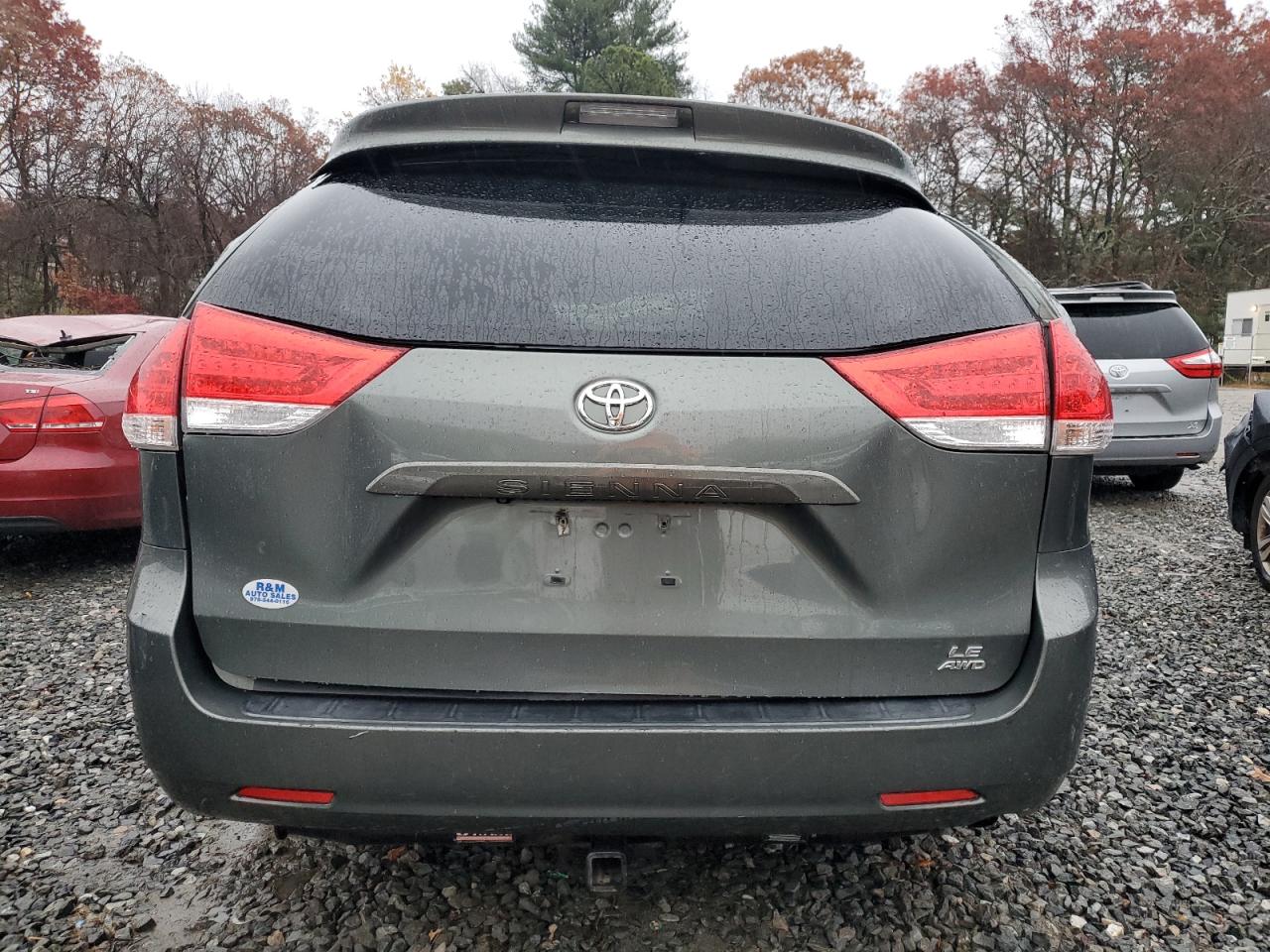 2014 Toyota Sienna Le 7-passenger Gray vin: 5TDJK3DC6ES091896