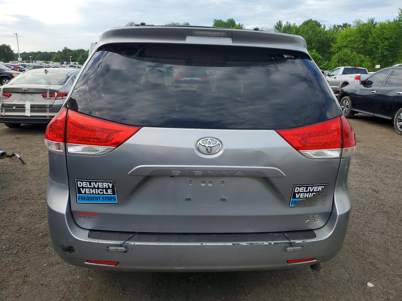 2013 Toyota Sienna Le Silver vin: 5TDJK3DC7DS055259