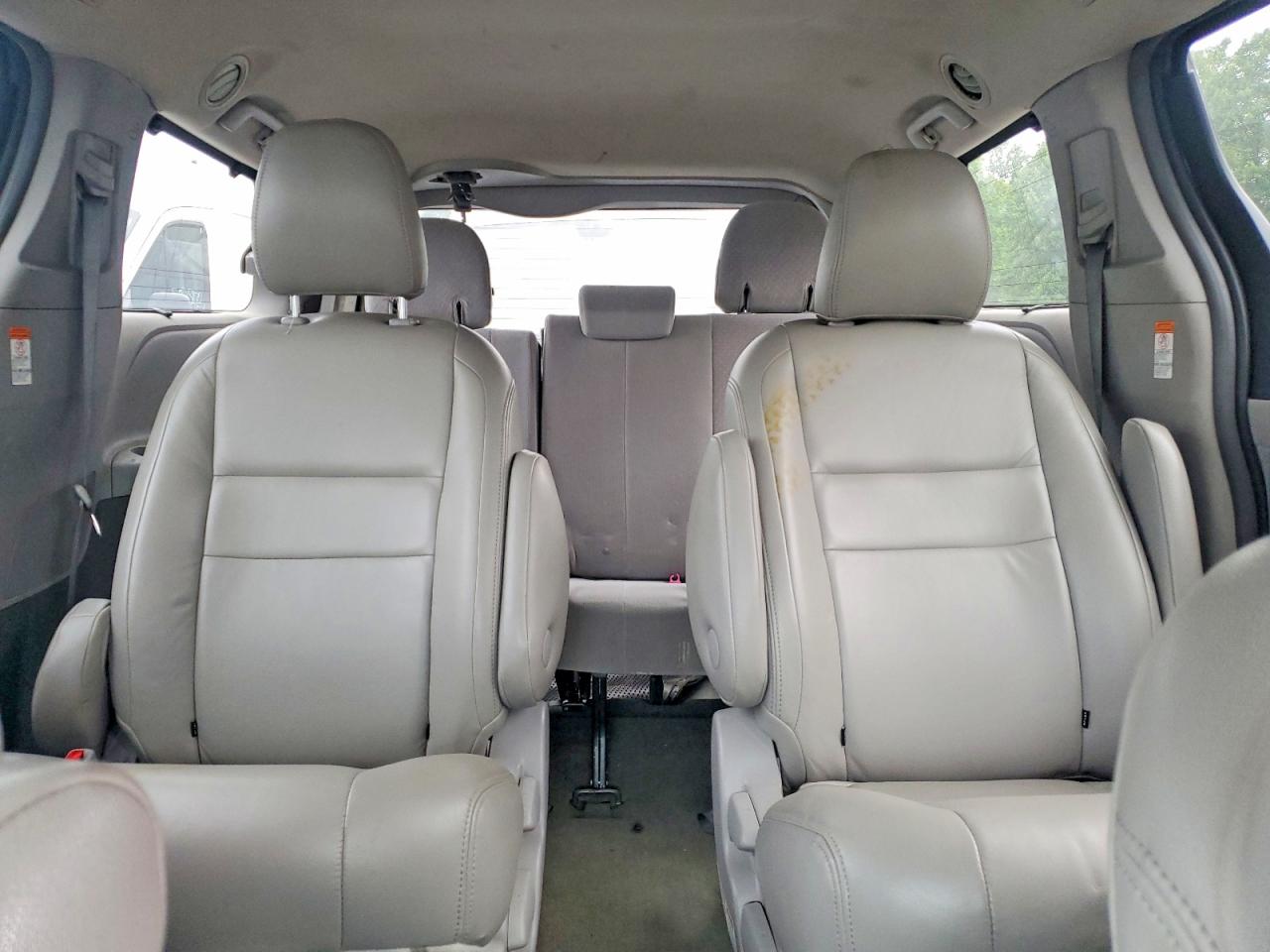 2015 Toyota Sienna Le Blue vin: 5TDJK3DC7FS101028