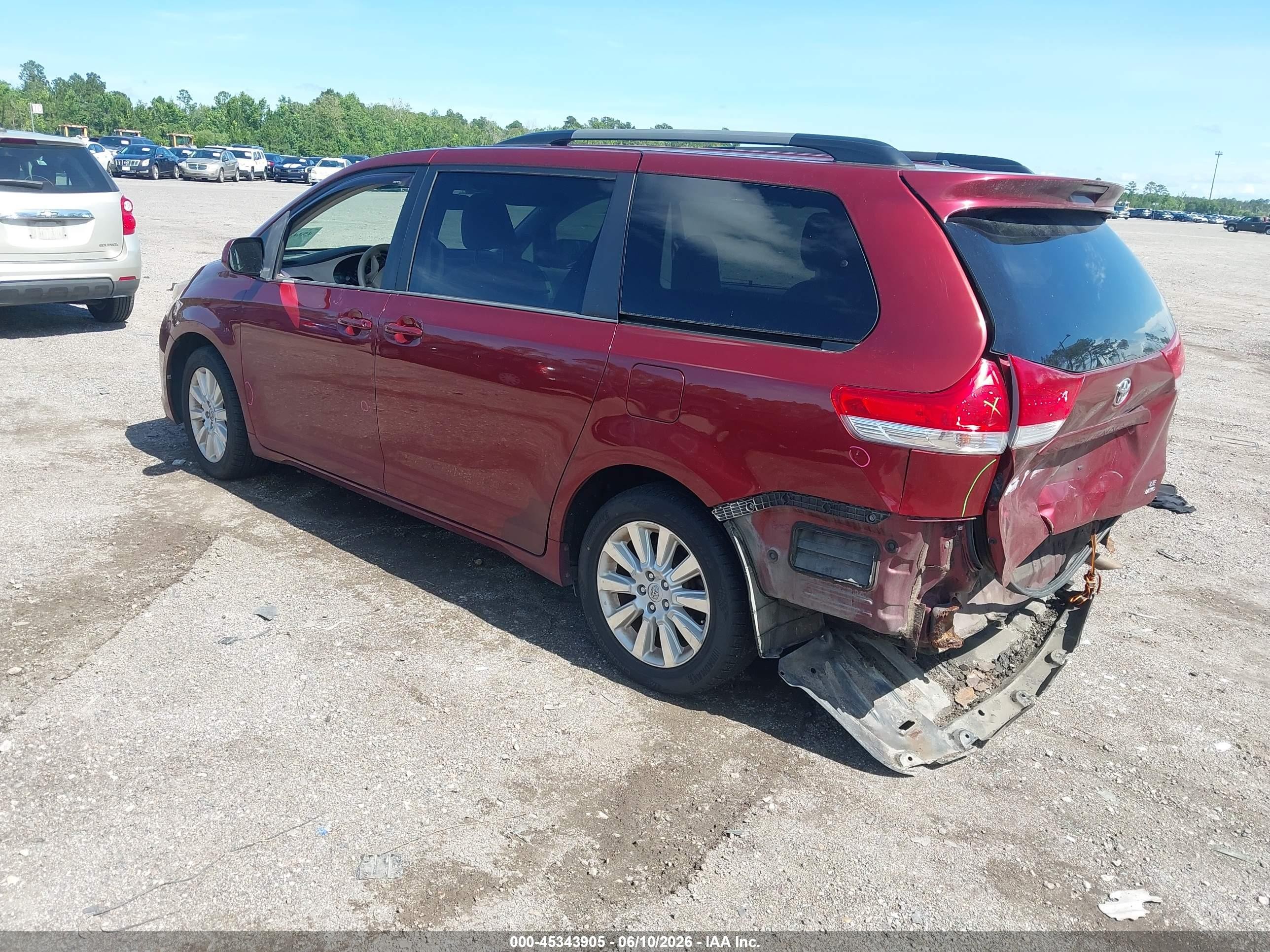 2014 Toyota Sienna Le 7 Passenger Бордовый vin: 5TDJK3DC8ES091611