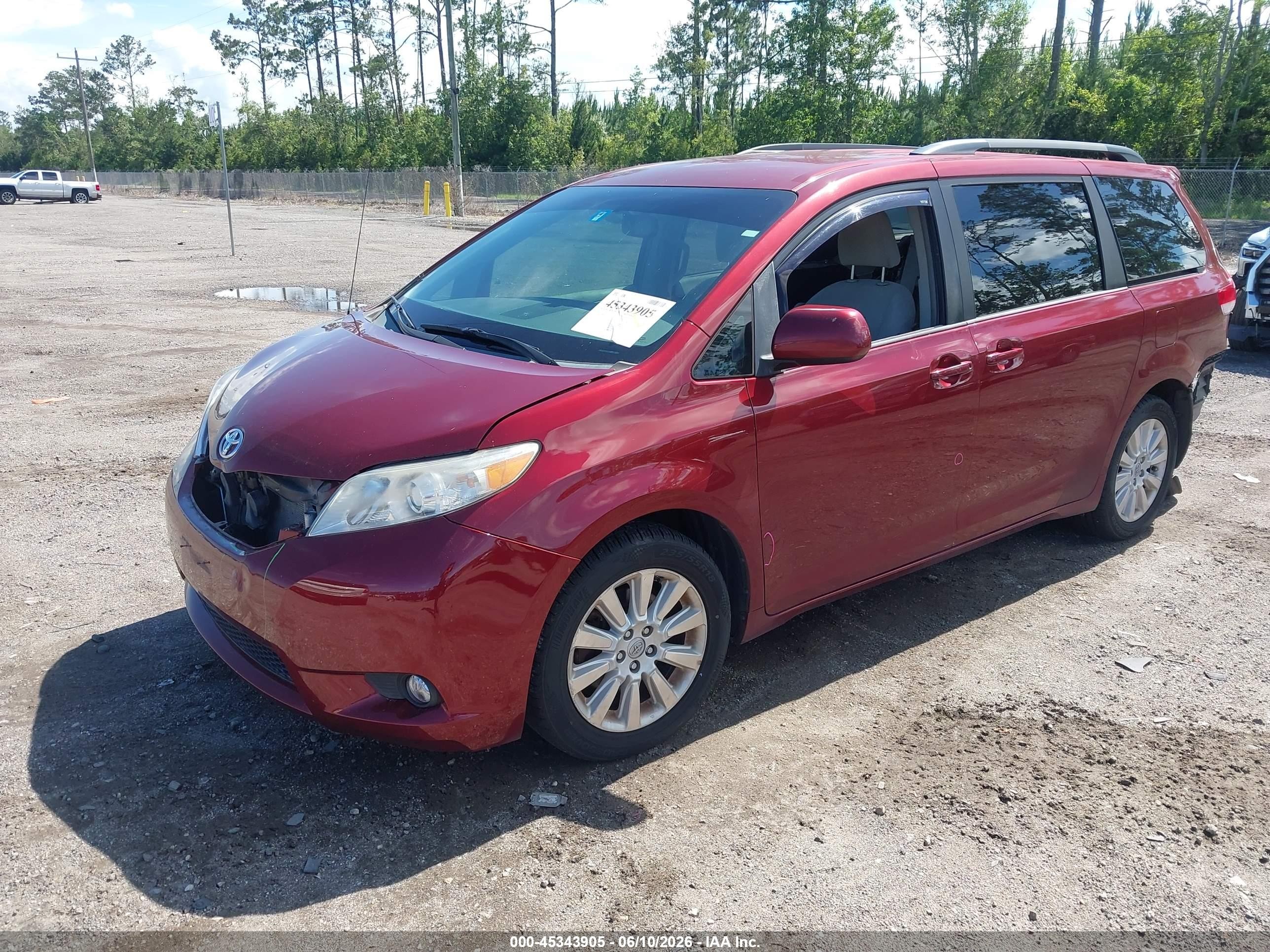 2014 Toyota Sienna Le 7 Passenger Бордовый vin: 5TDJK3DC8ES091611