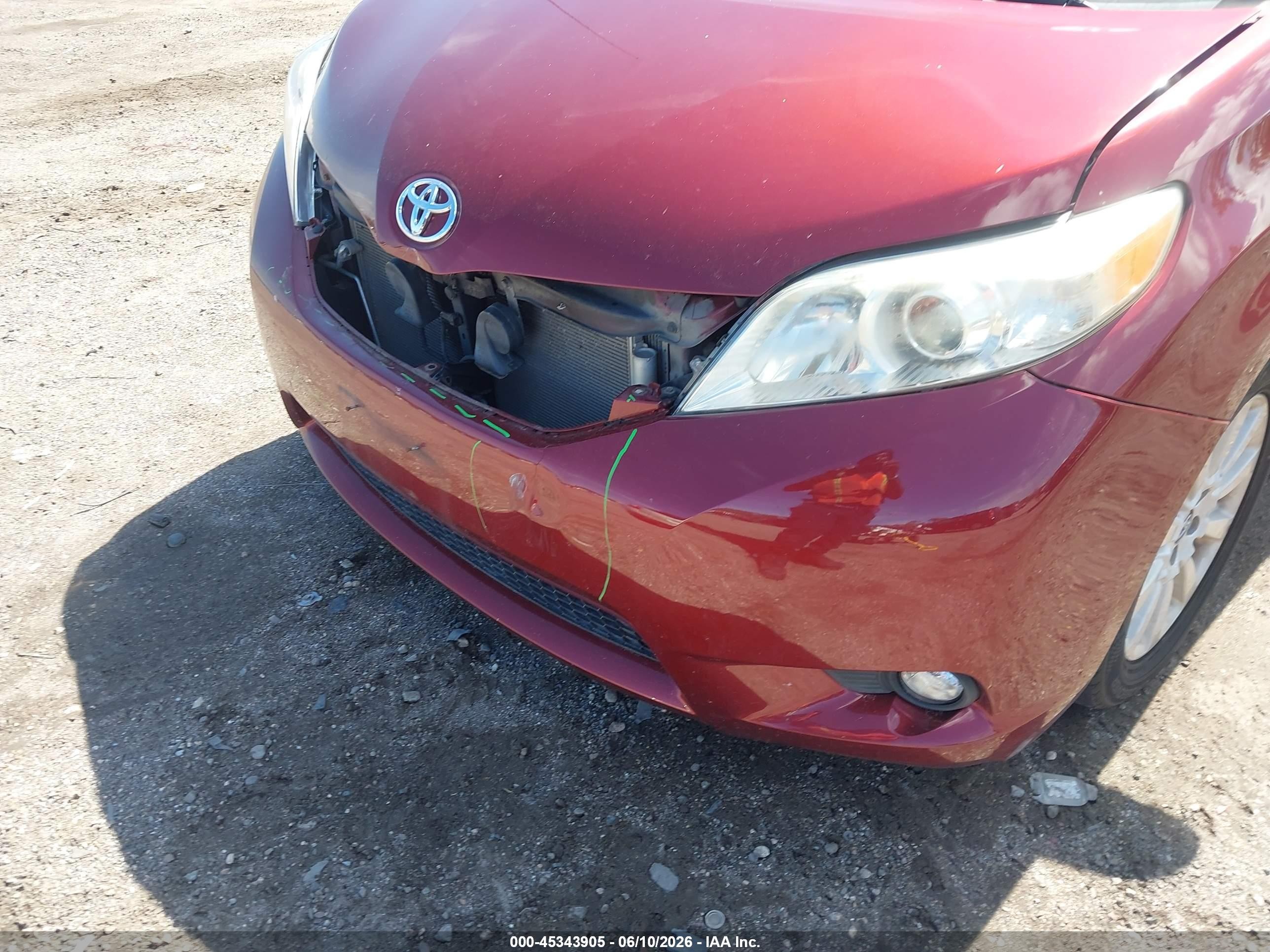2014 Toyota Sienna Le 7 Passenger Бордовый vin: 5TDJK3DC8ES091611