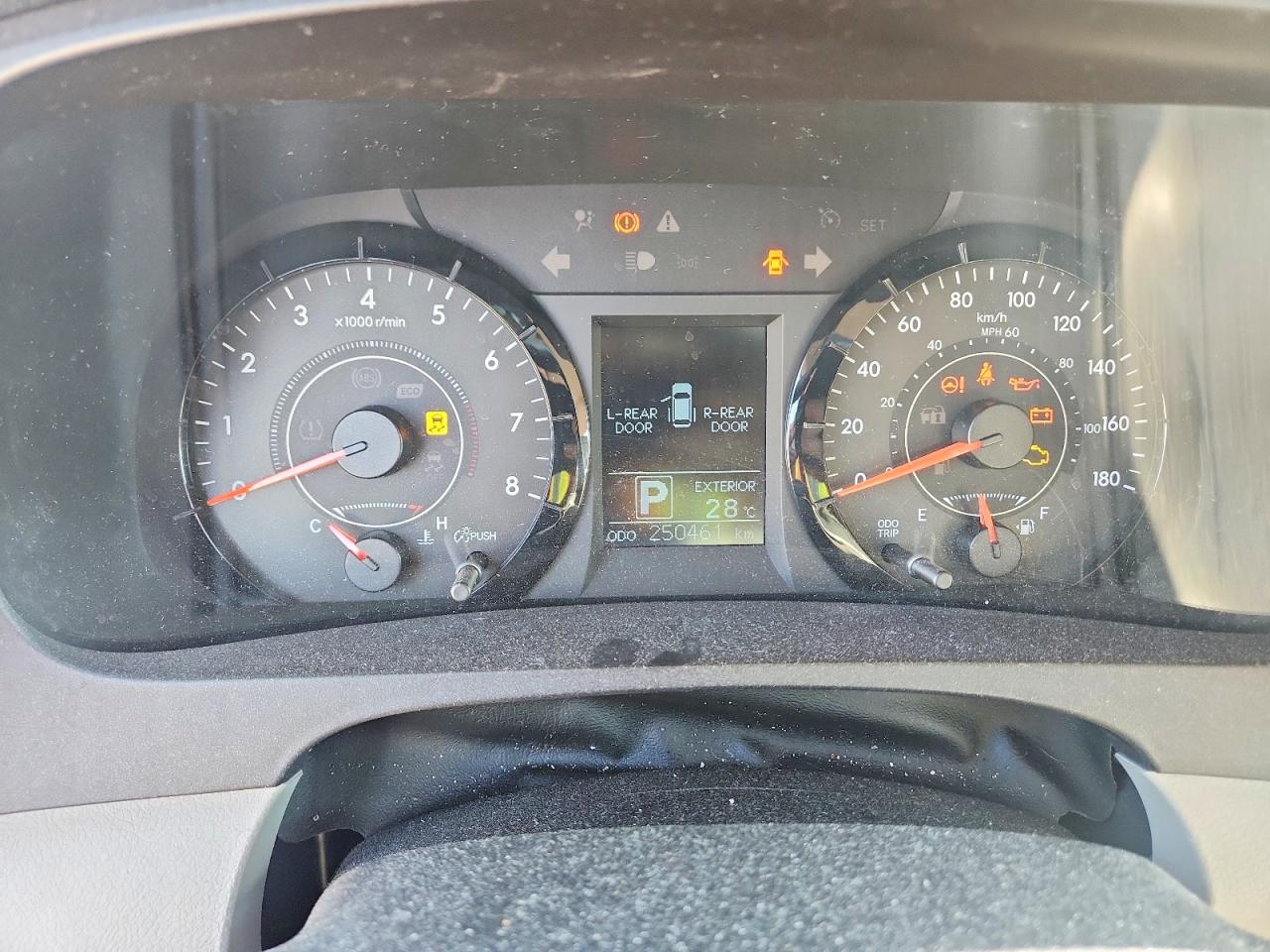 2015 Toyota Sienna Le Gray vin: 5TDJK3DC8FS112409