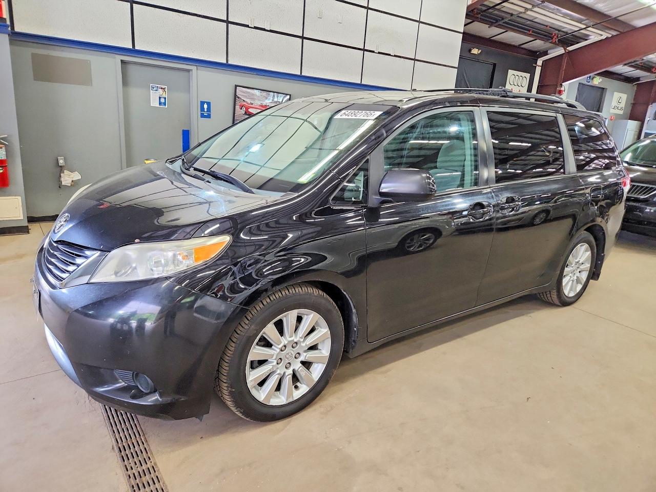 2011 Toyota Sienna Le Black vin: 5TDJK3DC9BS029548