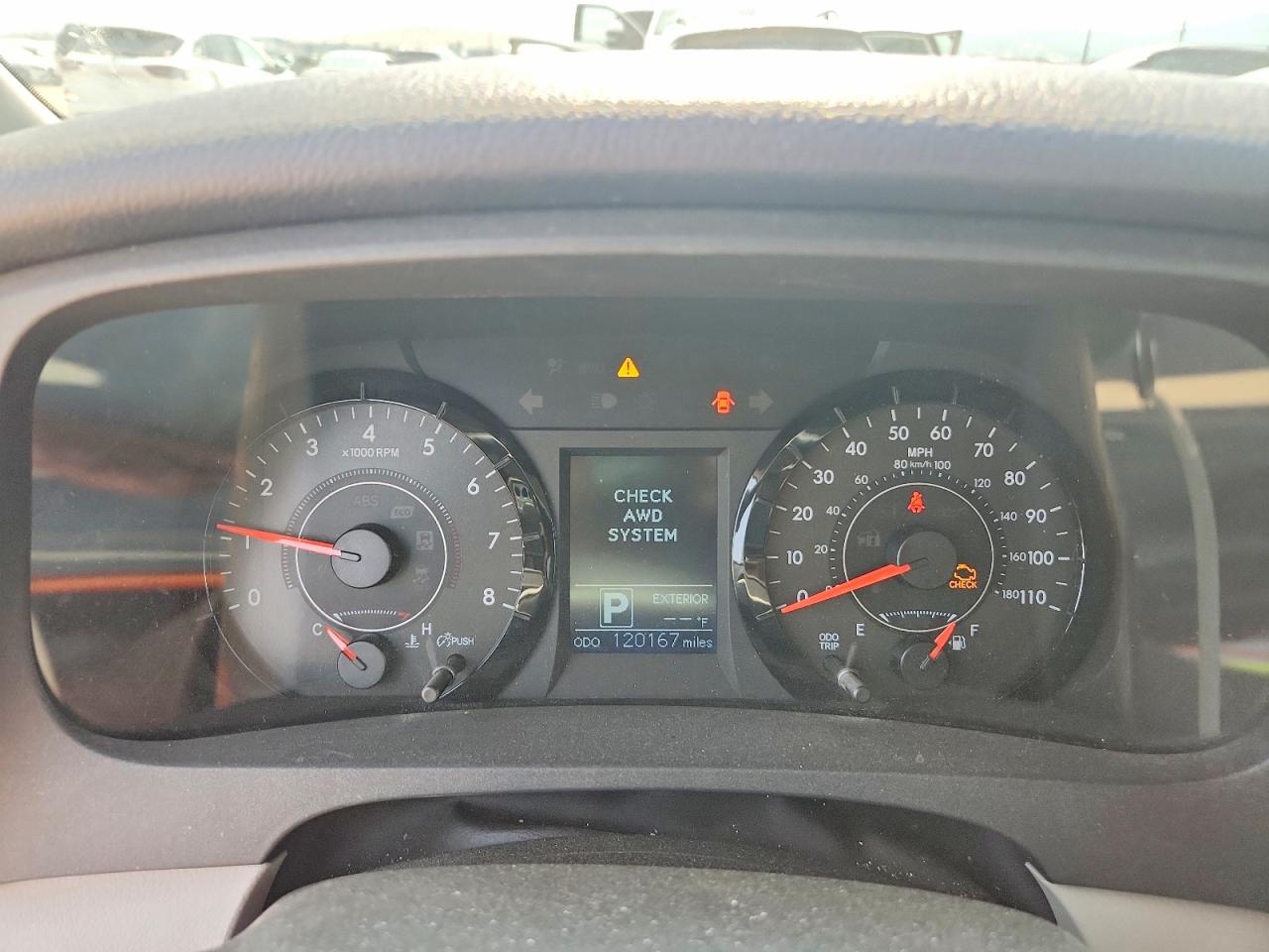 2015 Toyota Sienna Le White vin: 5TDJK3DC9FS117375