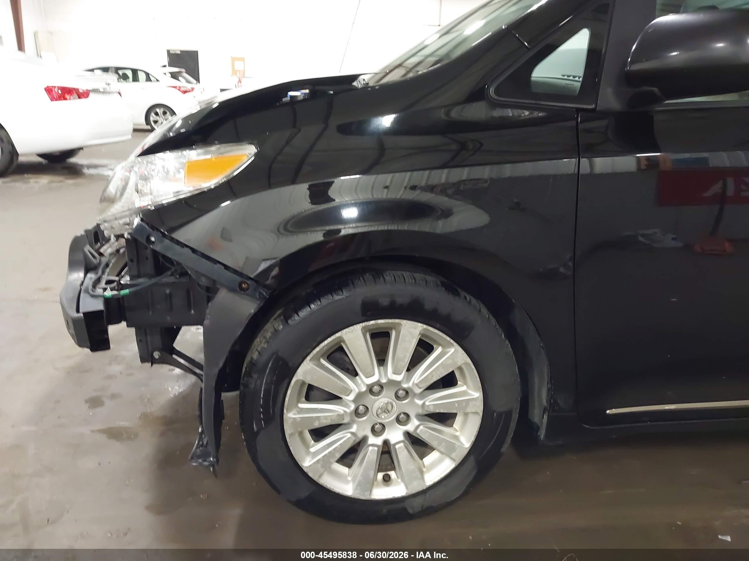 2012 Toyota Sienna Le 7 Passenger Black vin: 5TDJK3DCXCS042245